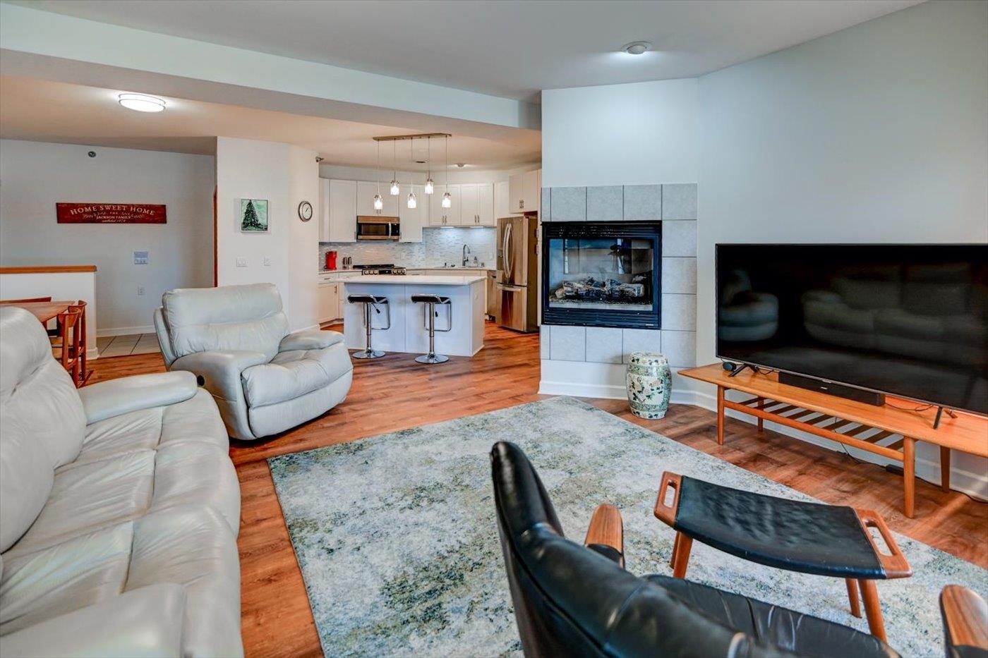 3027 Providence Street Unit: 4