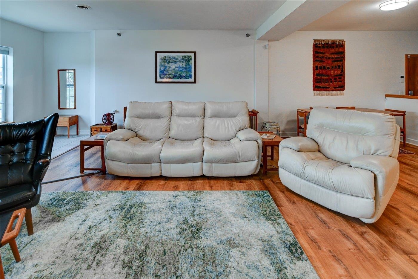 3027 Providence Street Unit: 4