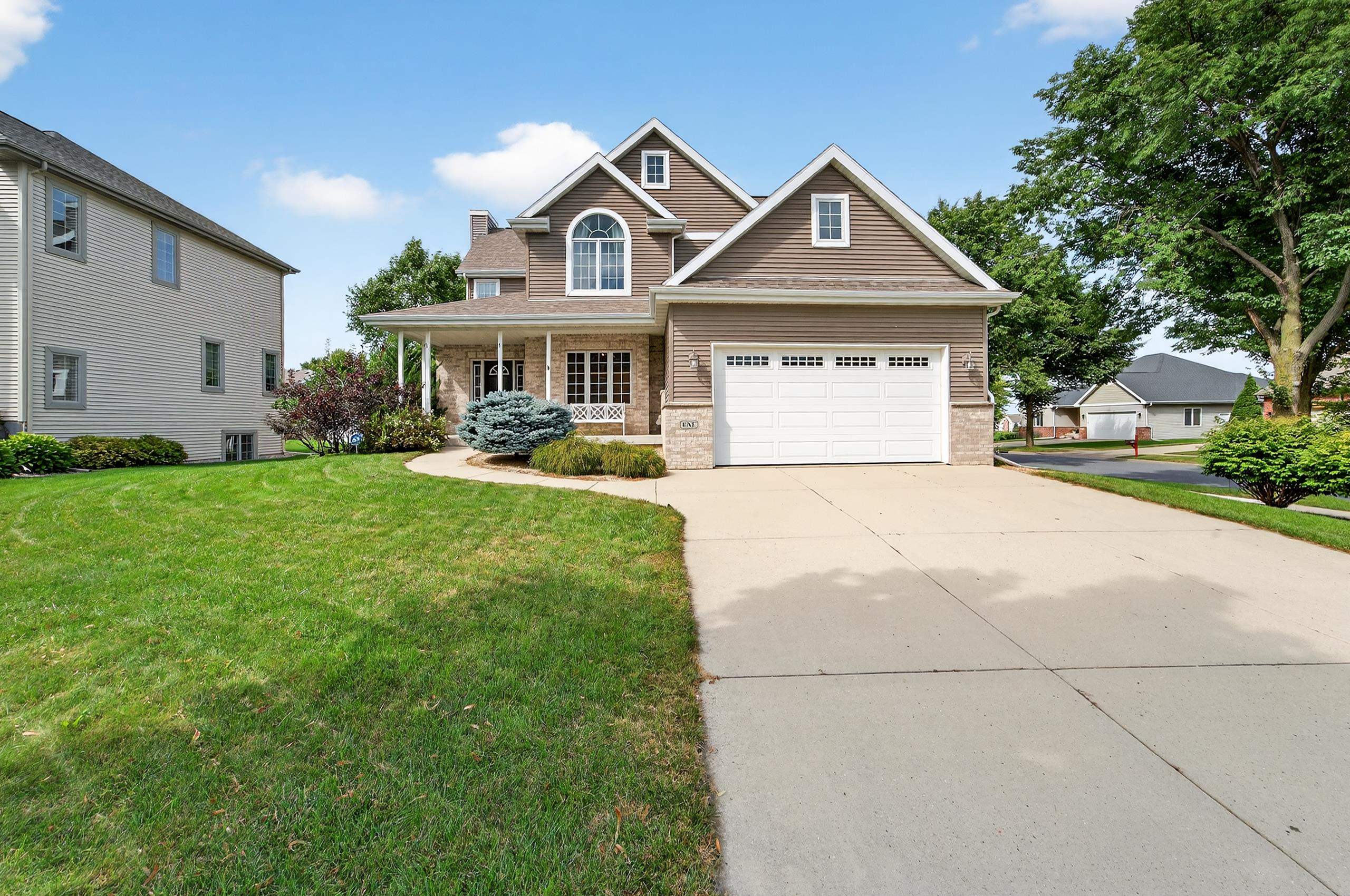 1 Fawn Ridge Circle