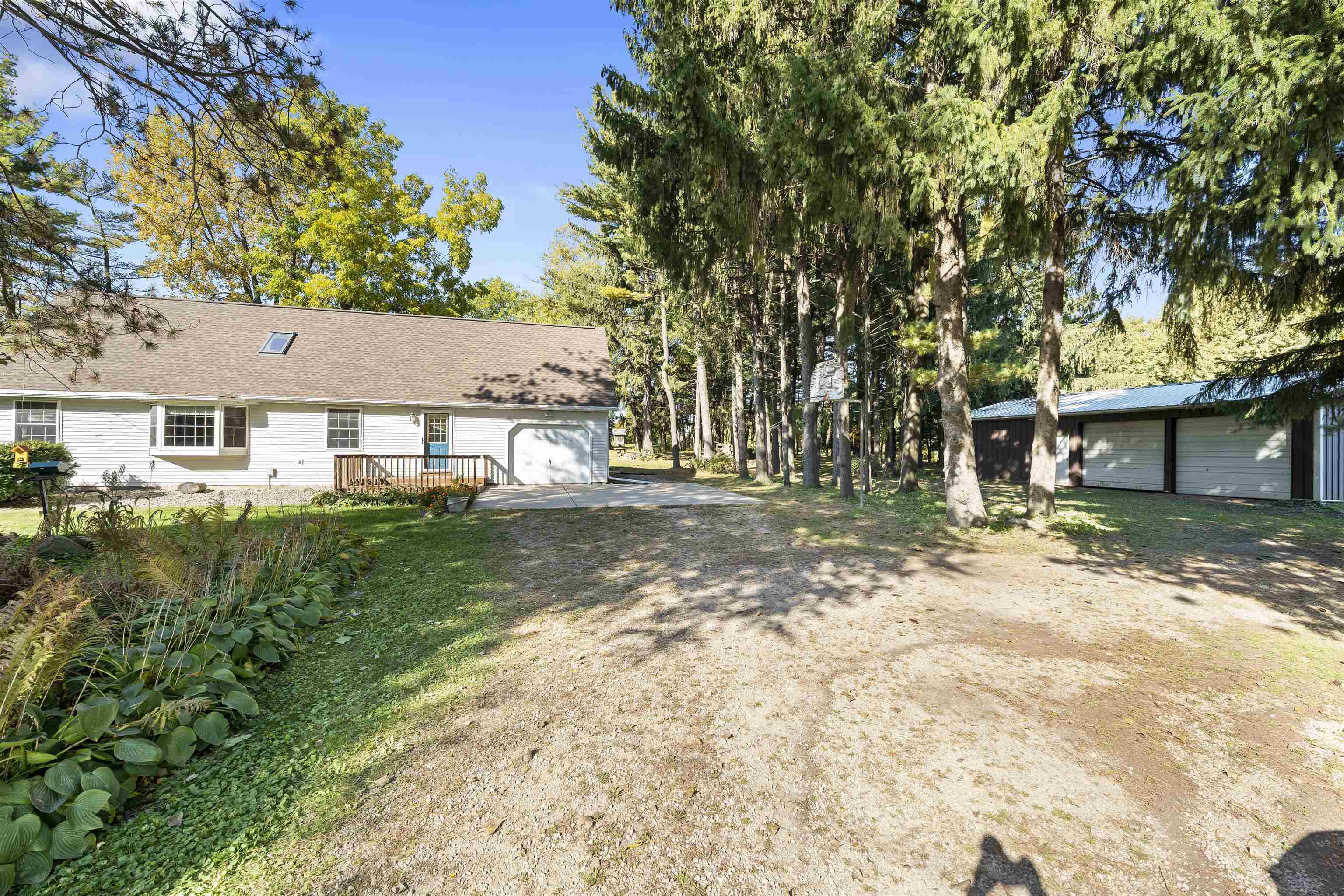 4909 Felland Road