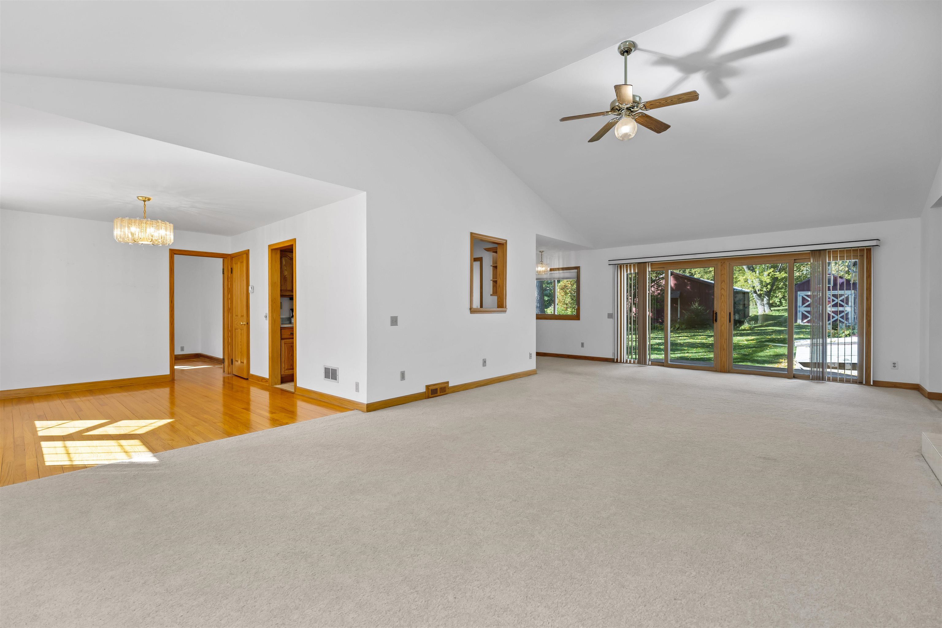 4909 Felland Road