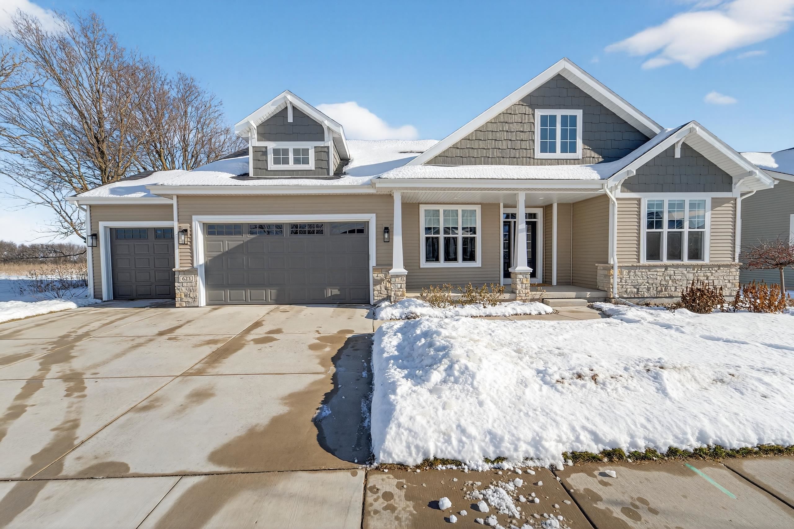 623 Rustic Rise Way