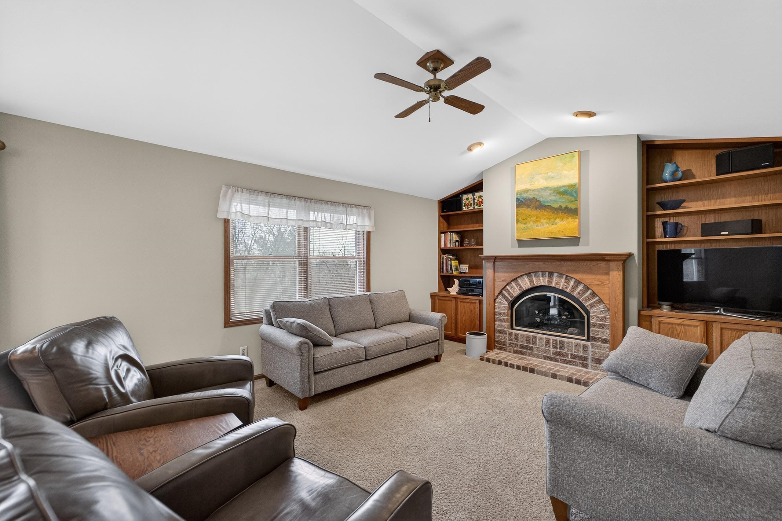 2925 Maple Run Drive