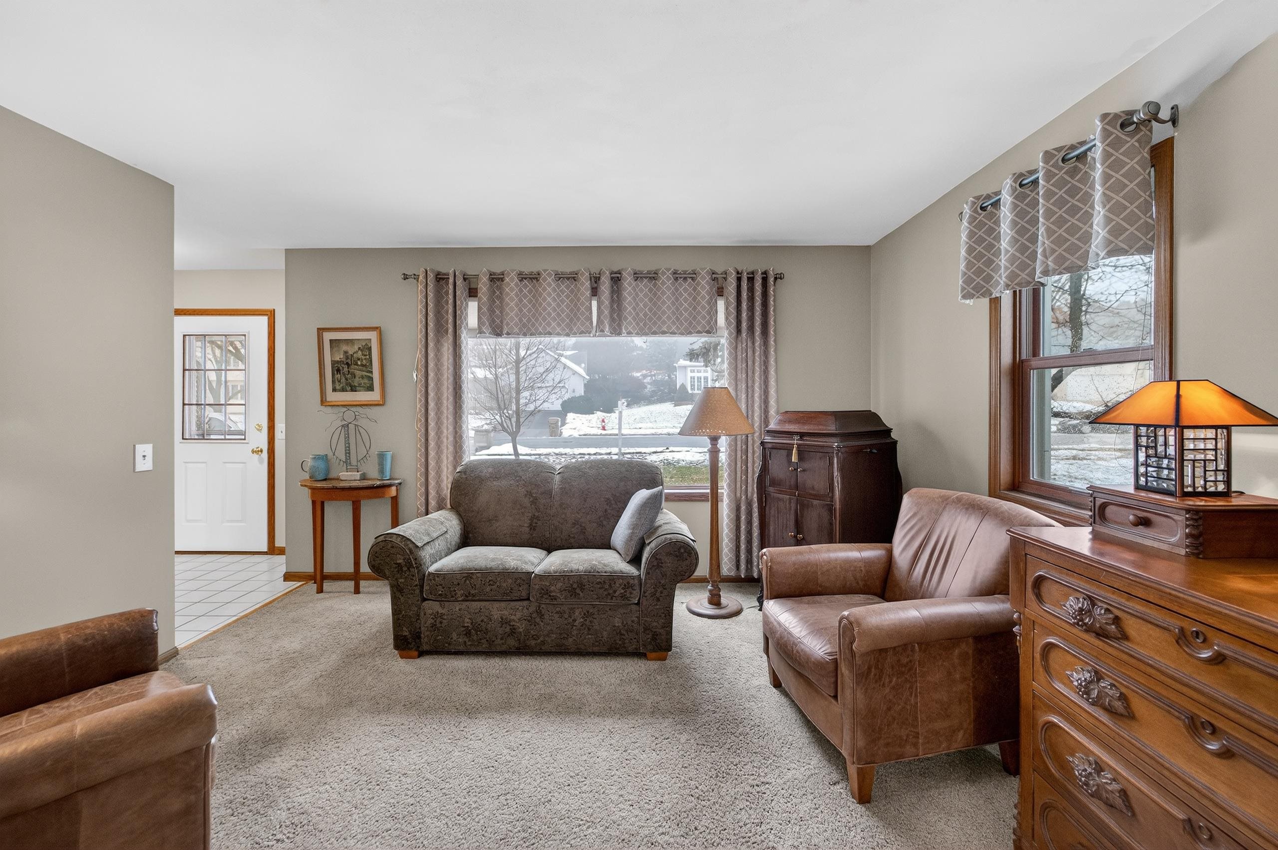 2925 Maple Run Drive