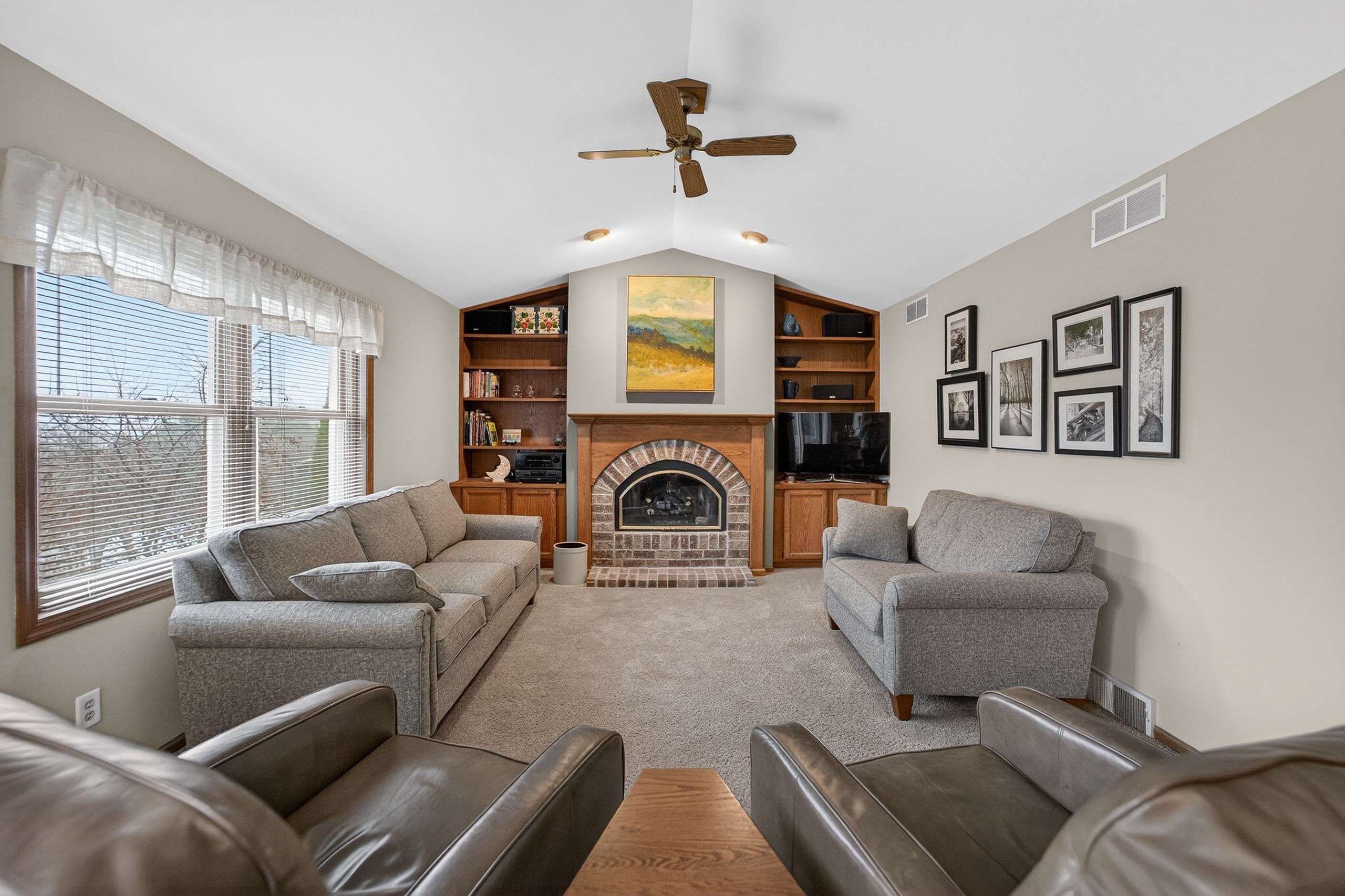 2925 Maple Run Drive