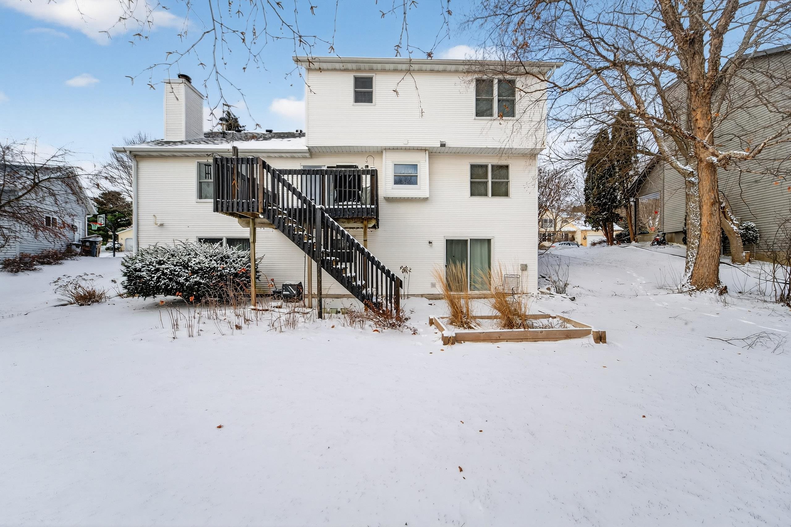 2925 Maple Run Drive