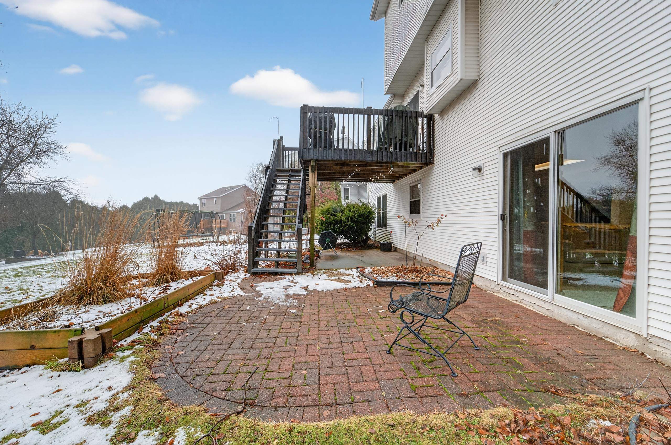 2925 Maple Run Drive