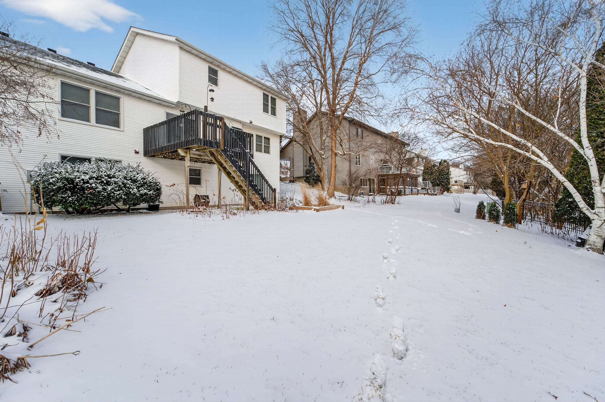 2925 Maple Run Drive