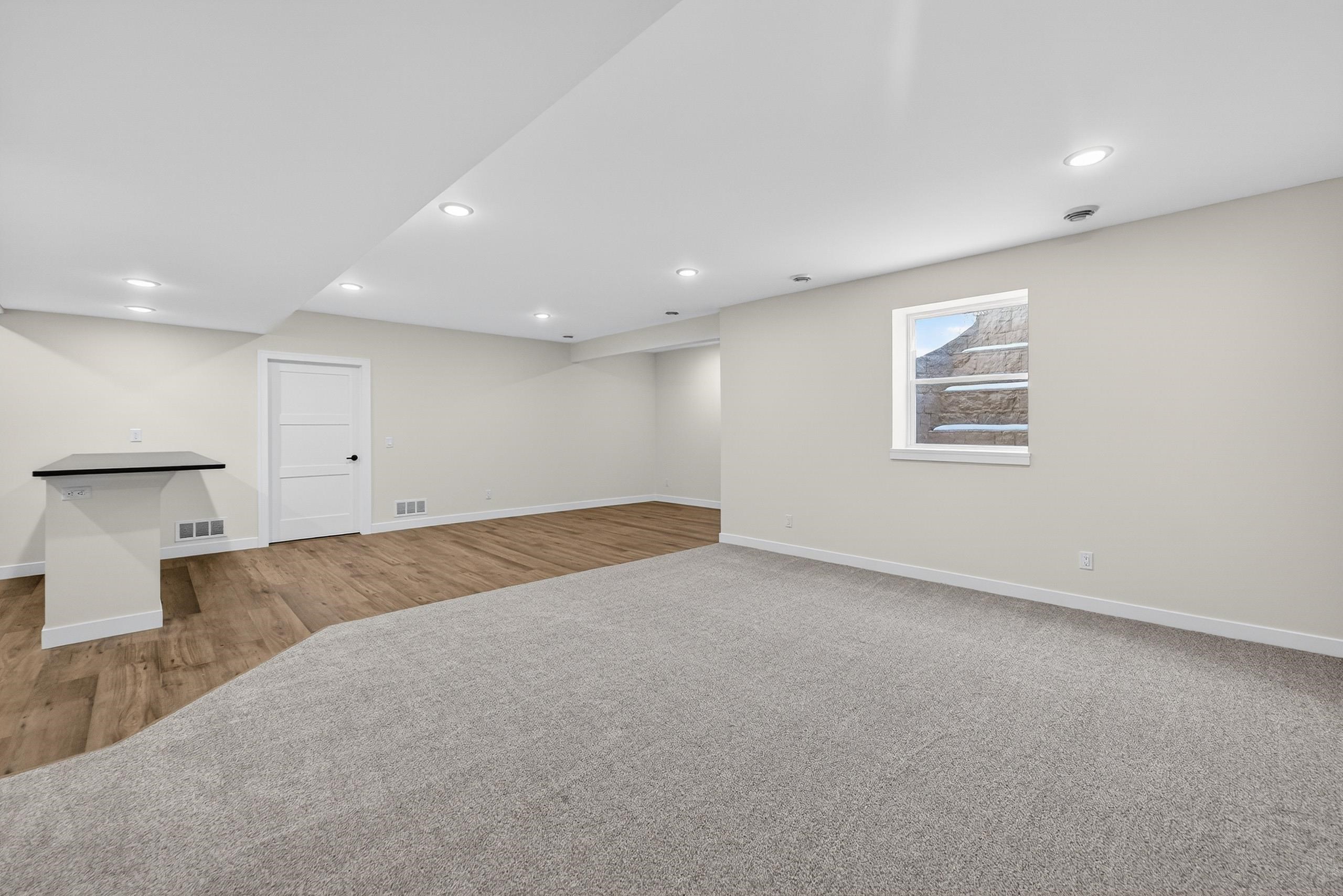 7711 Stonecrop Way