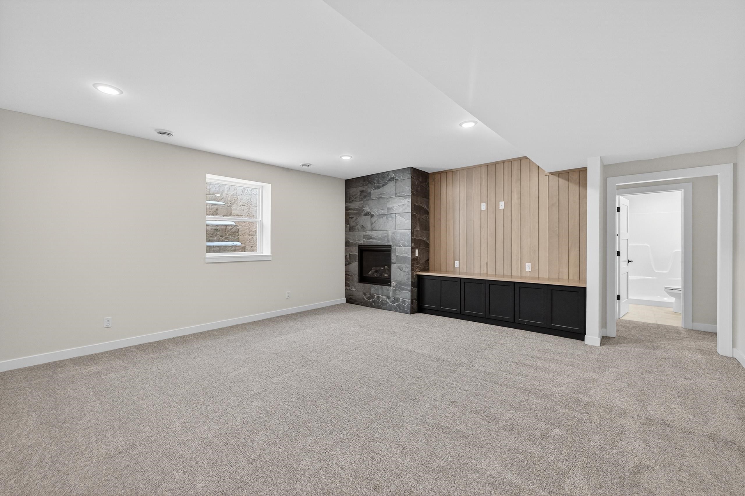 7711 Stonecrop Way