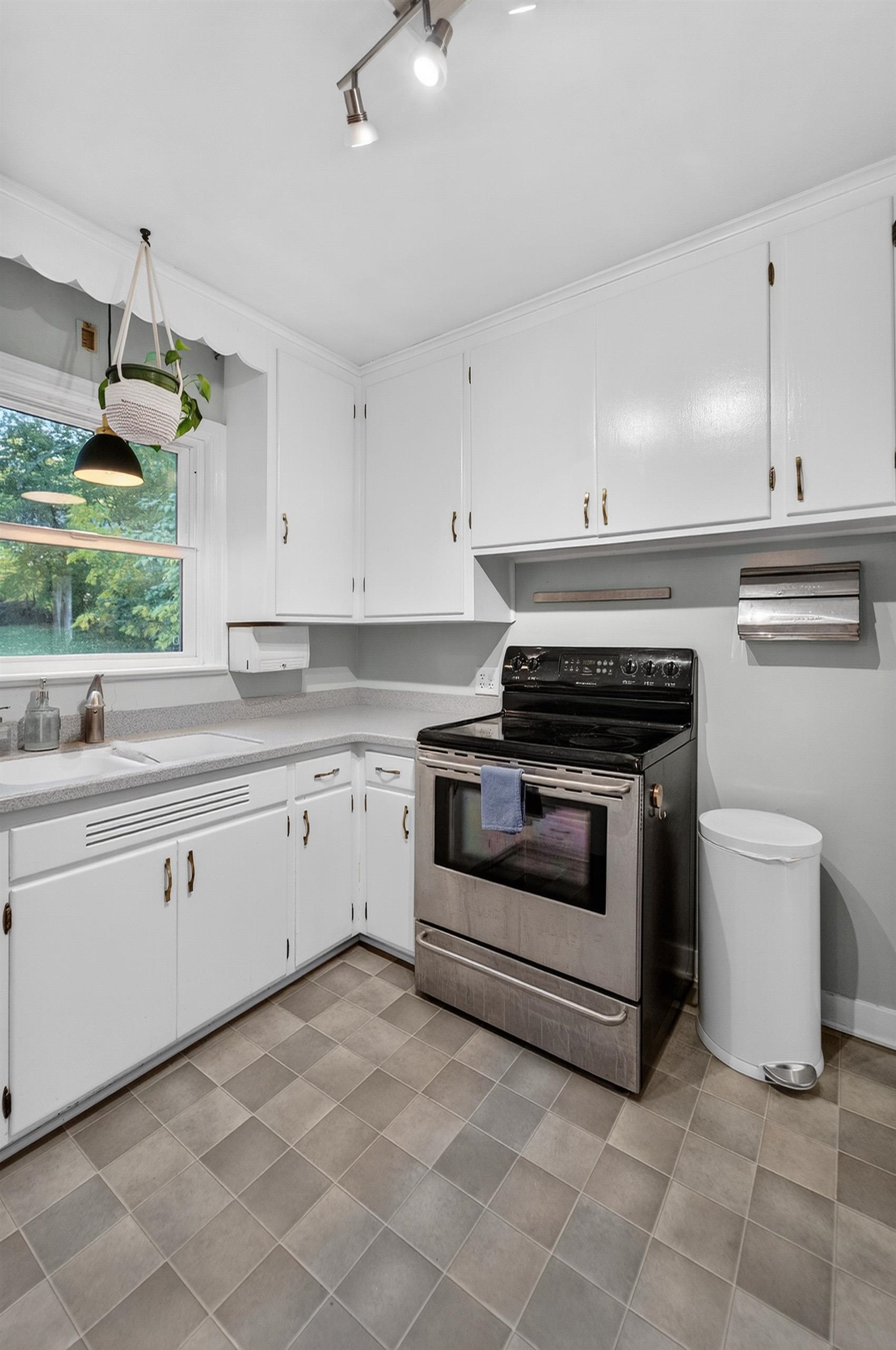 313 S Midvale Boulevard