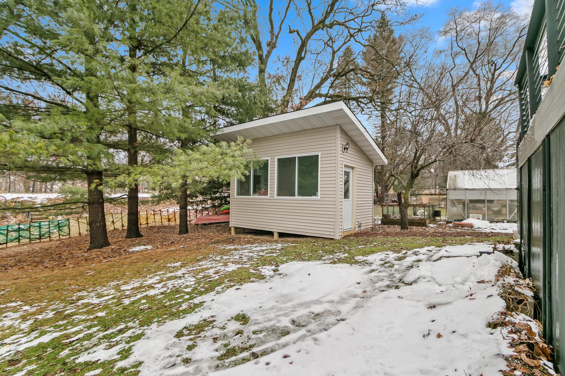 555 Glen Drive