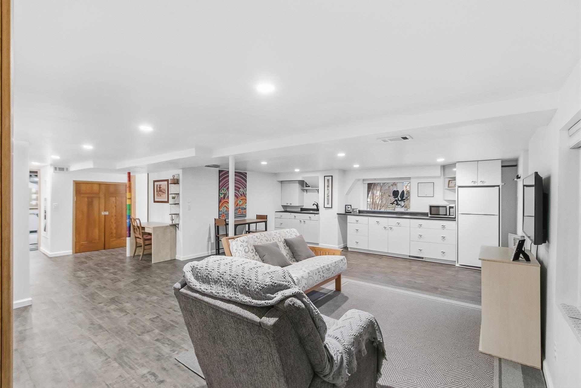555 Glen Drive