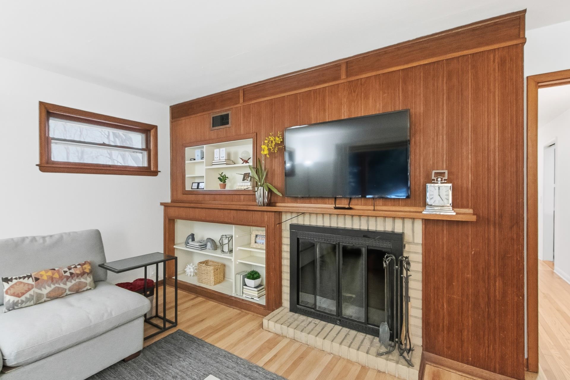 555 Glen Drive