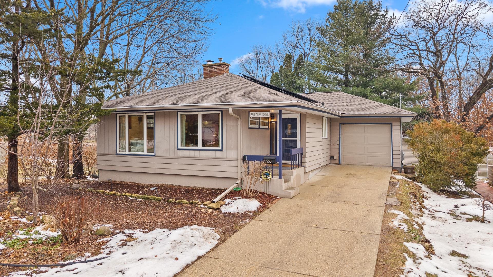 555 Glen Drive