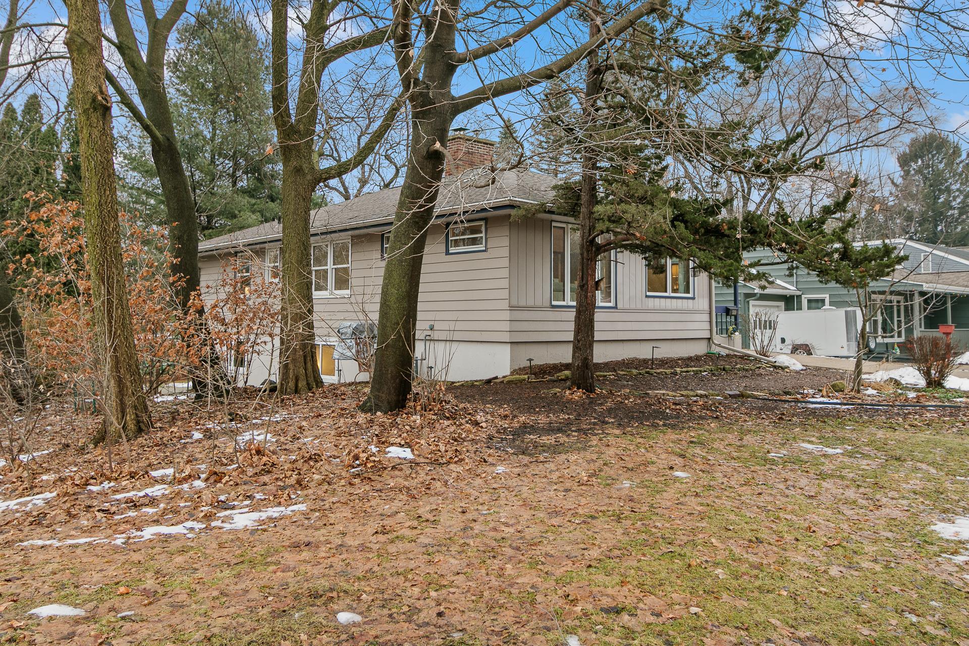 555 Glen Drive