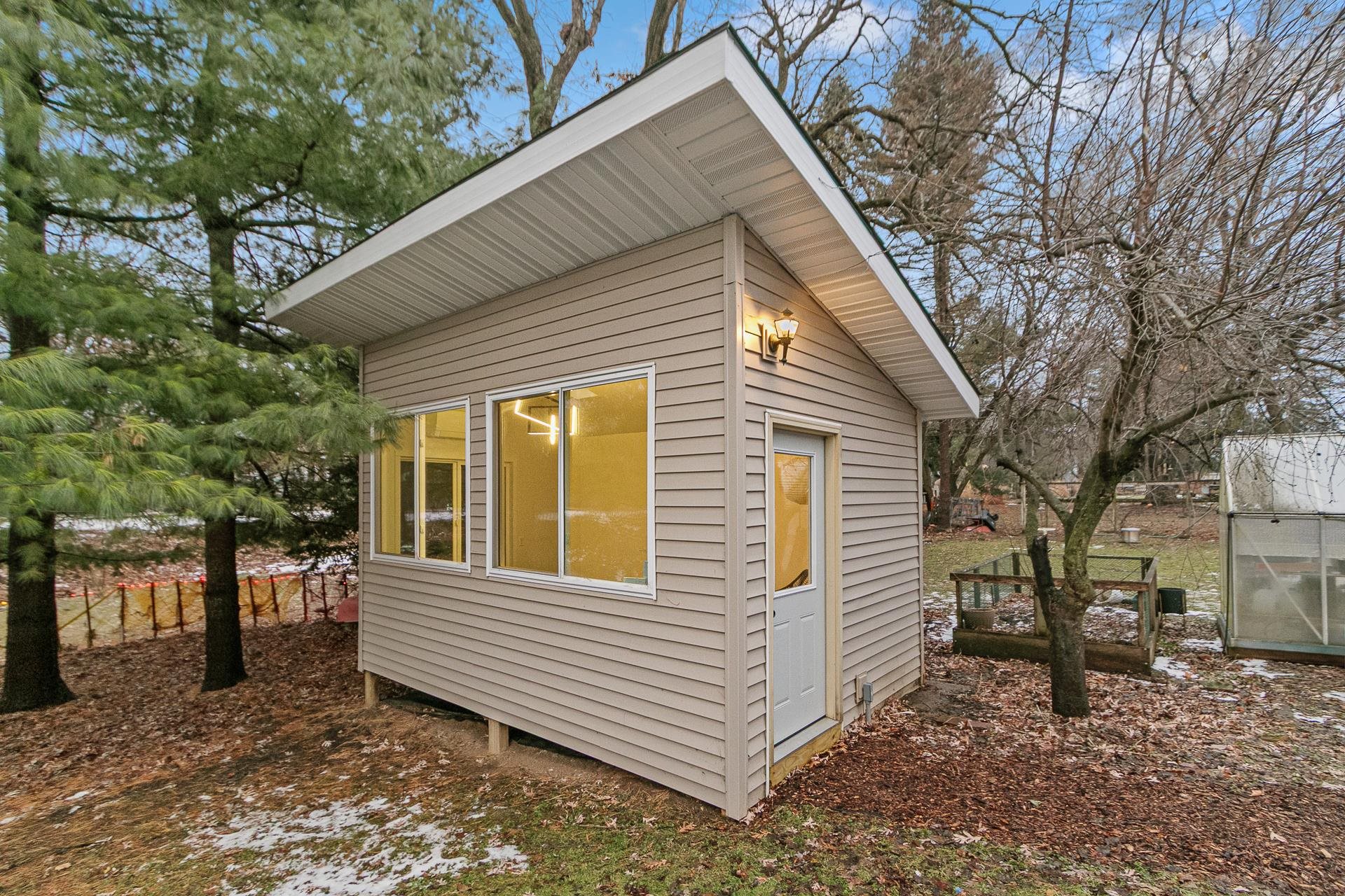 555 Glen Drive