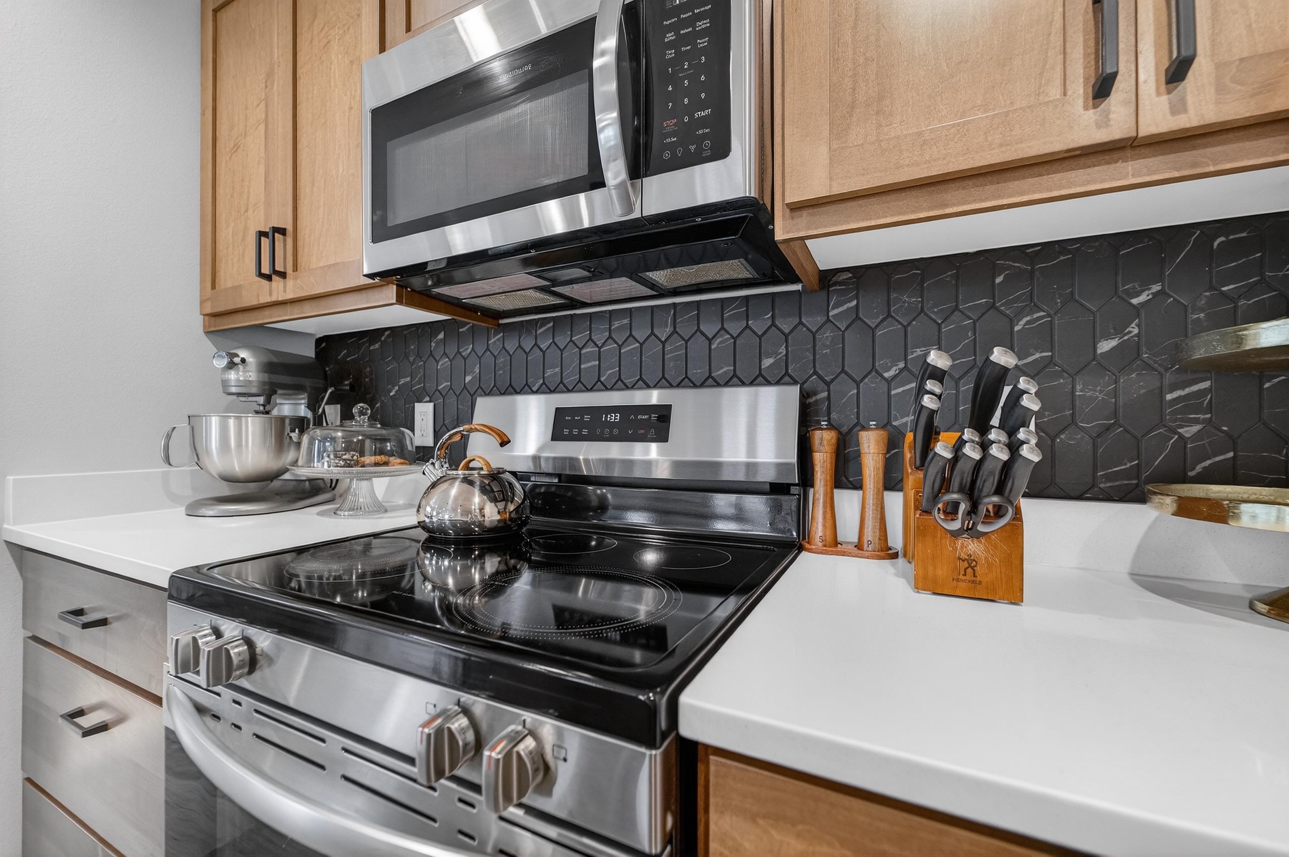 833 Sugar Maple Lane