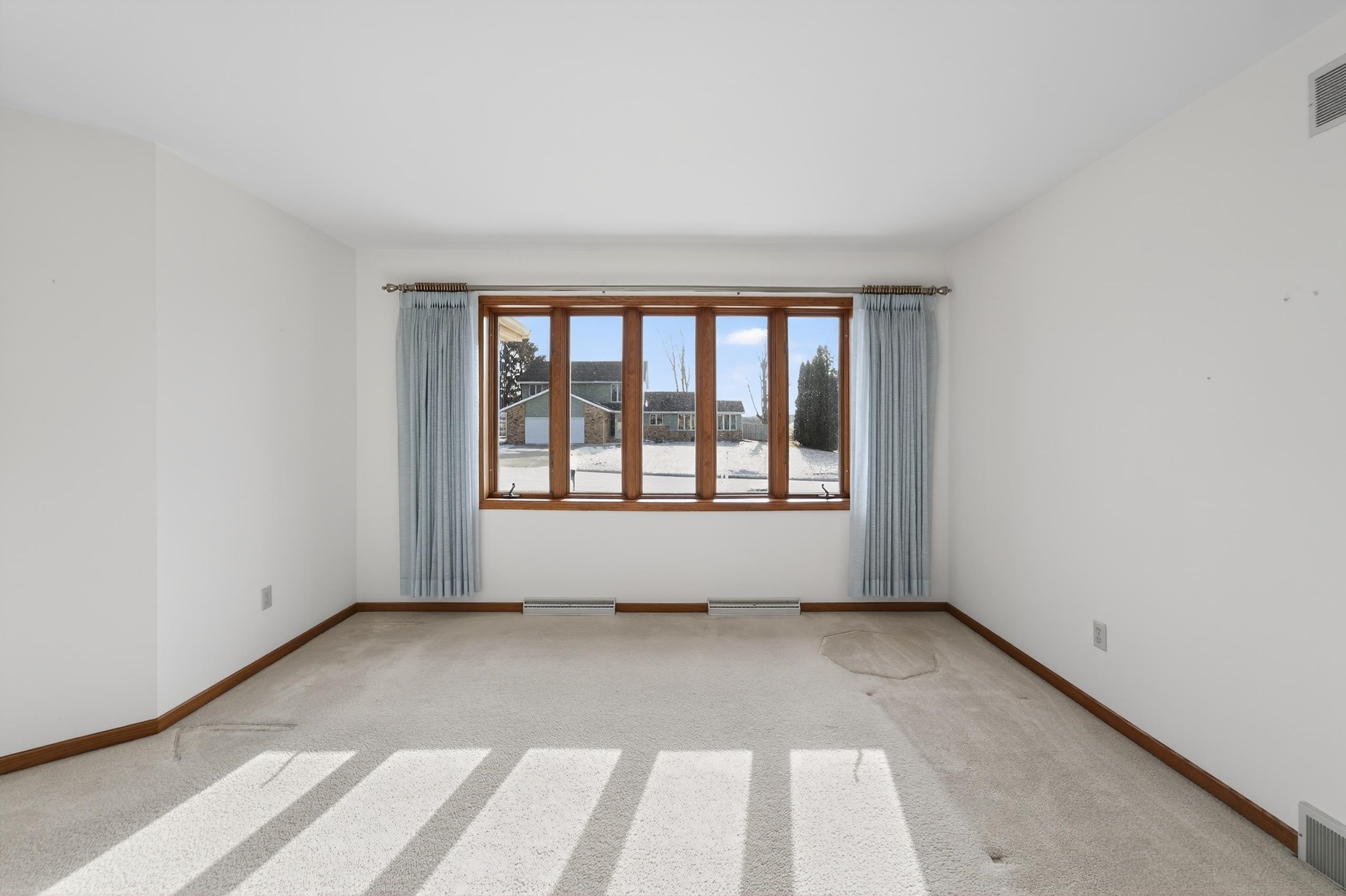 5758 Modernaire Street