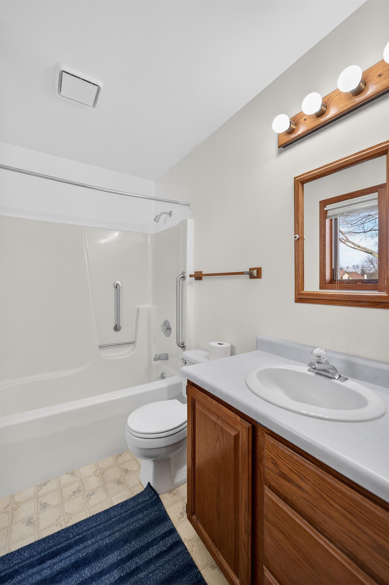 5758 Modernaire Street