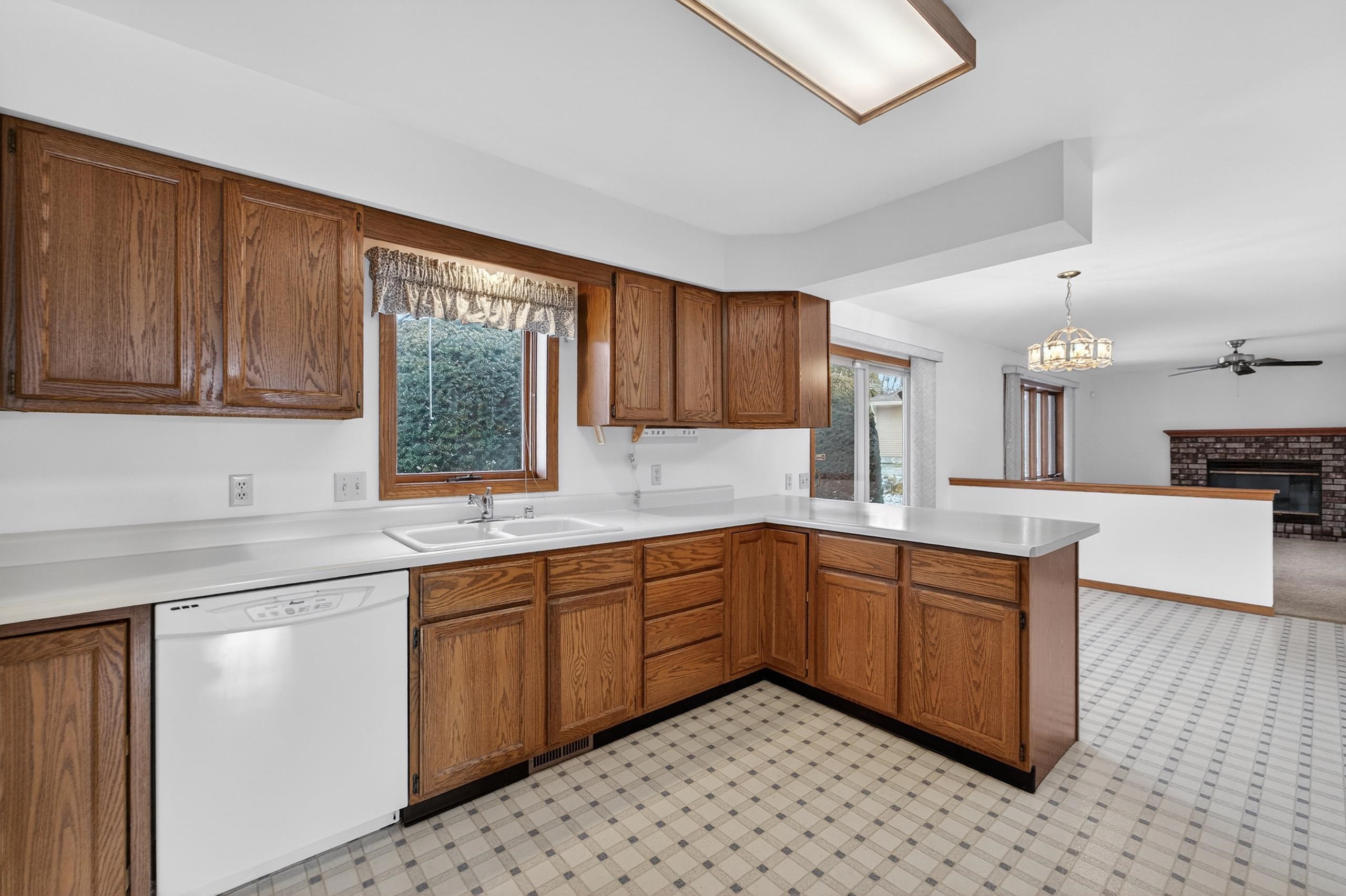 5758 Modernaire Street