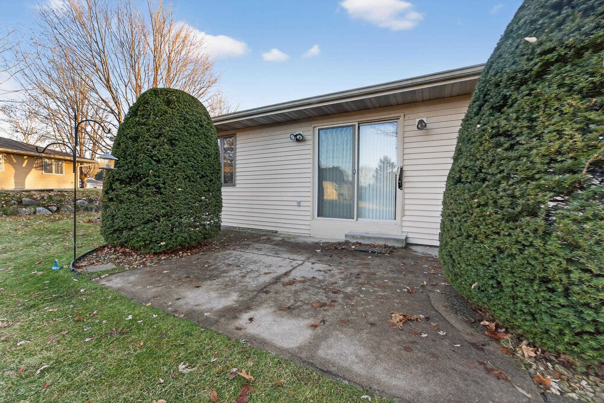 5758 Modernaire Street