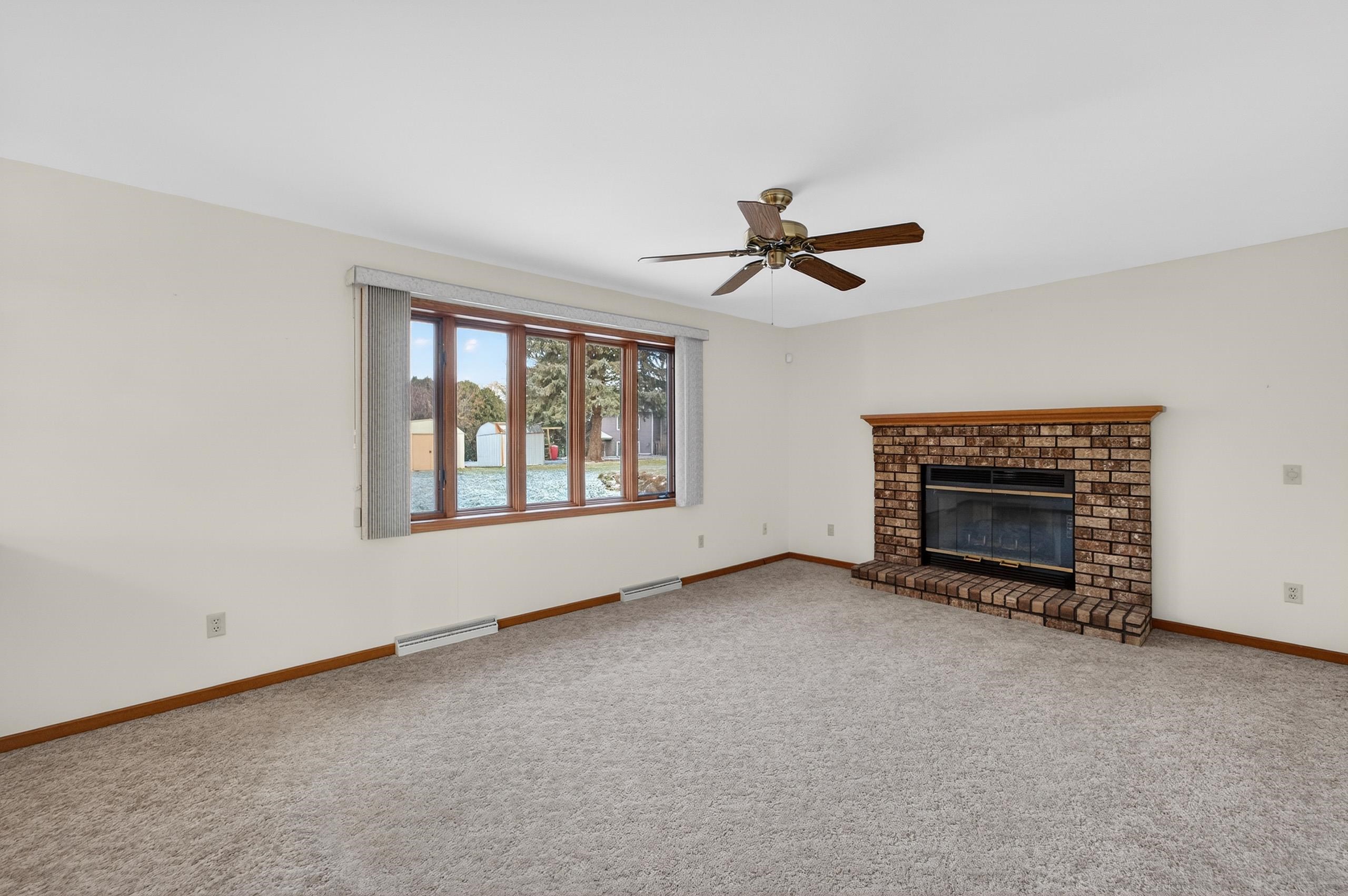 5758 Modernaire Street