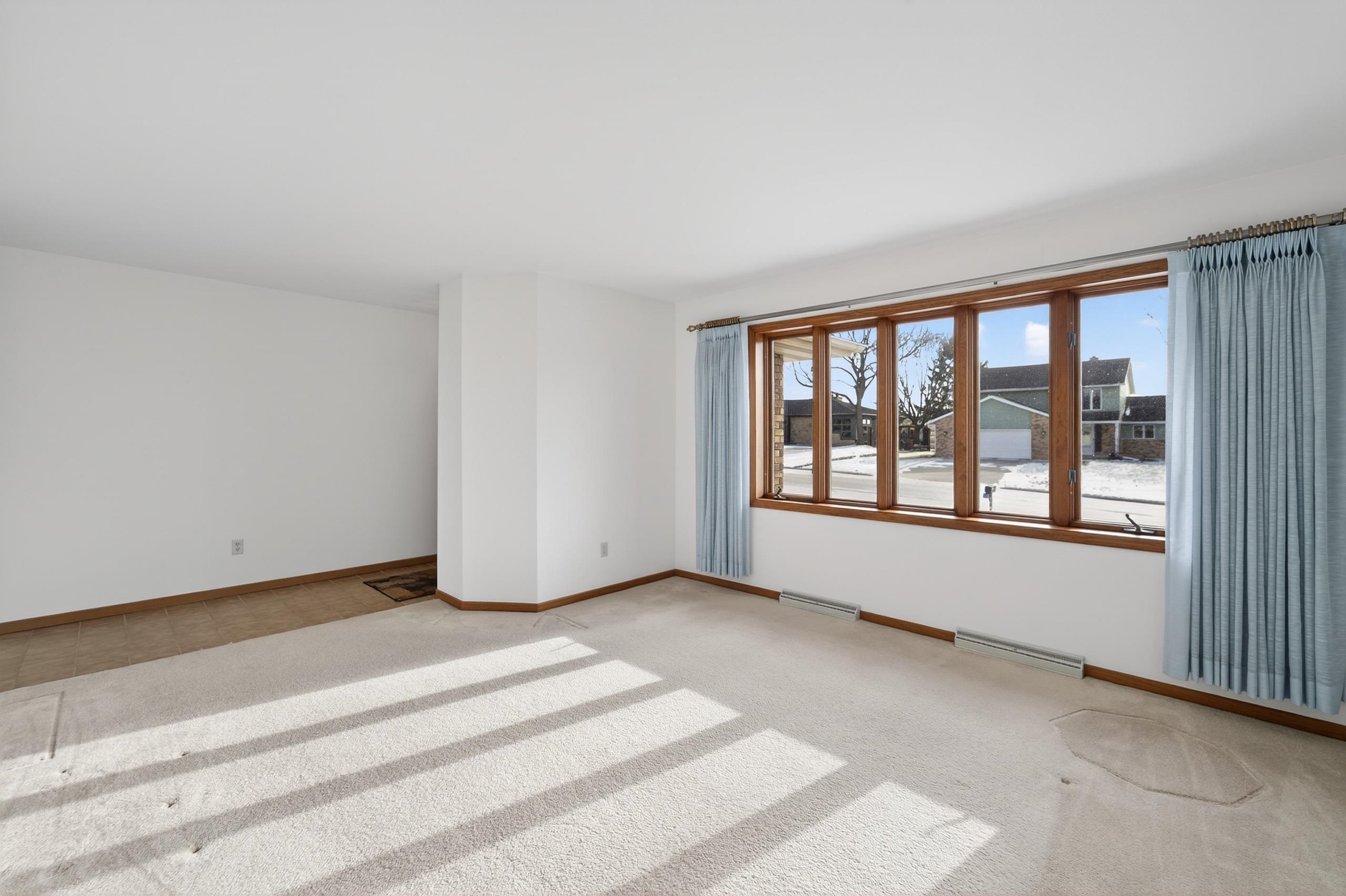 5758 Modernaire Street