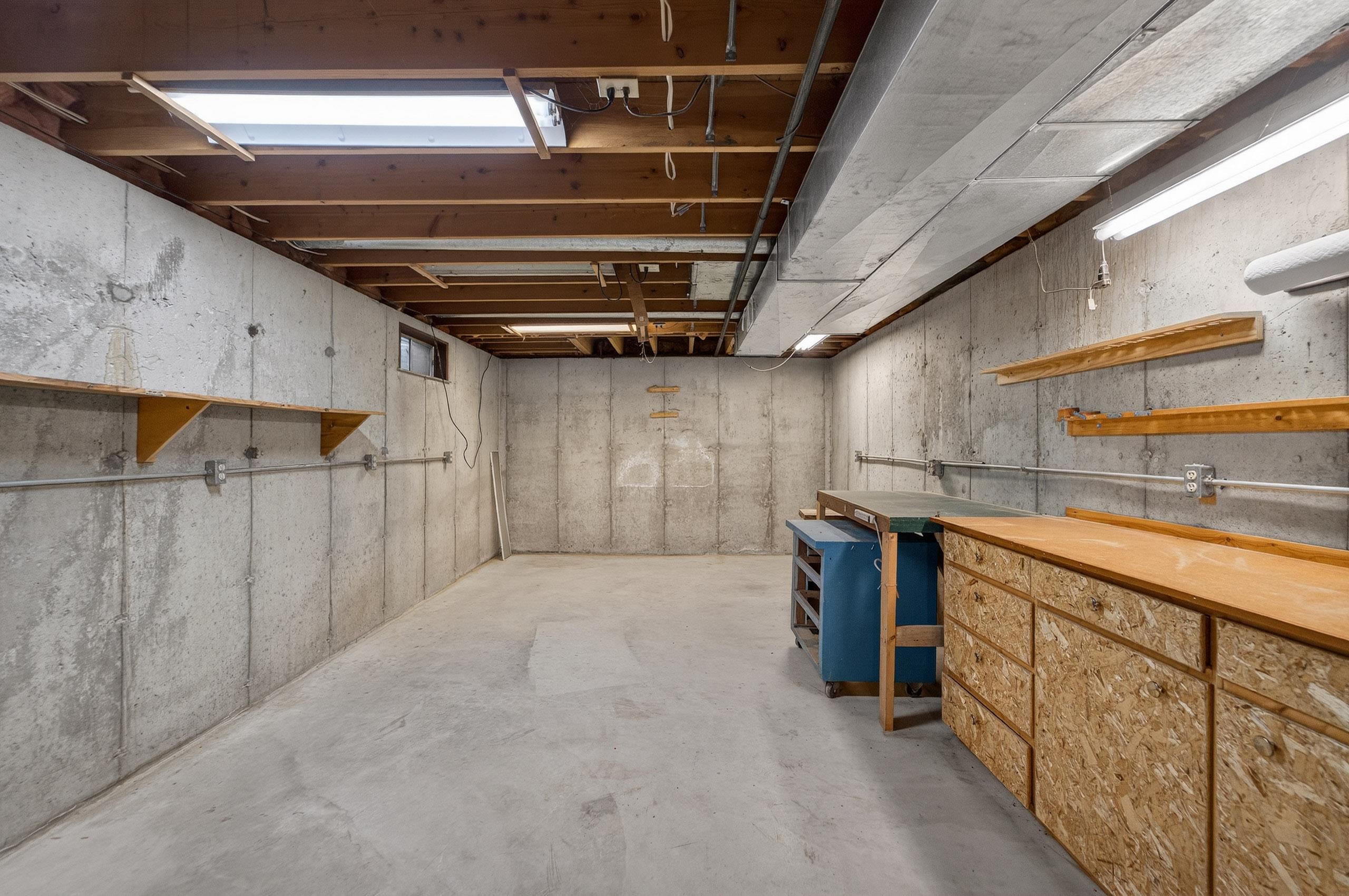 5758 Modernaire Street