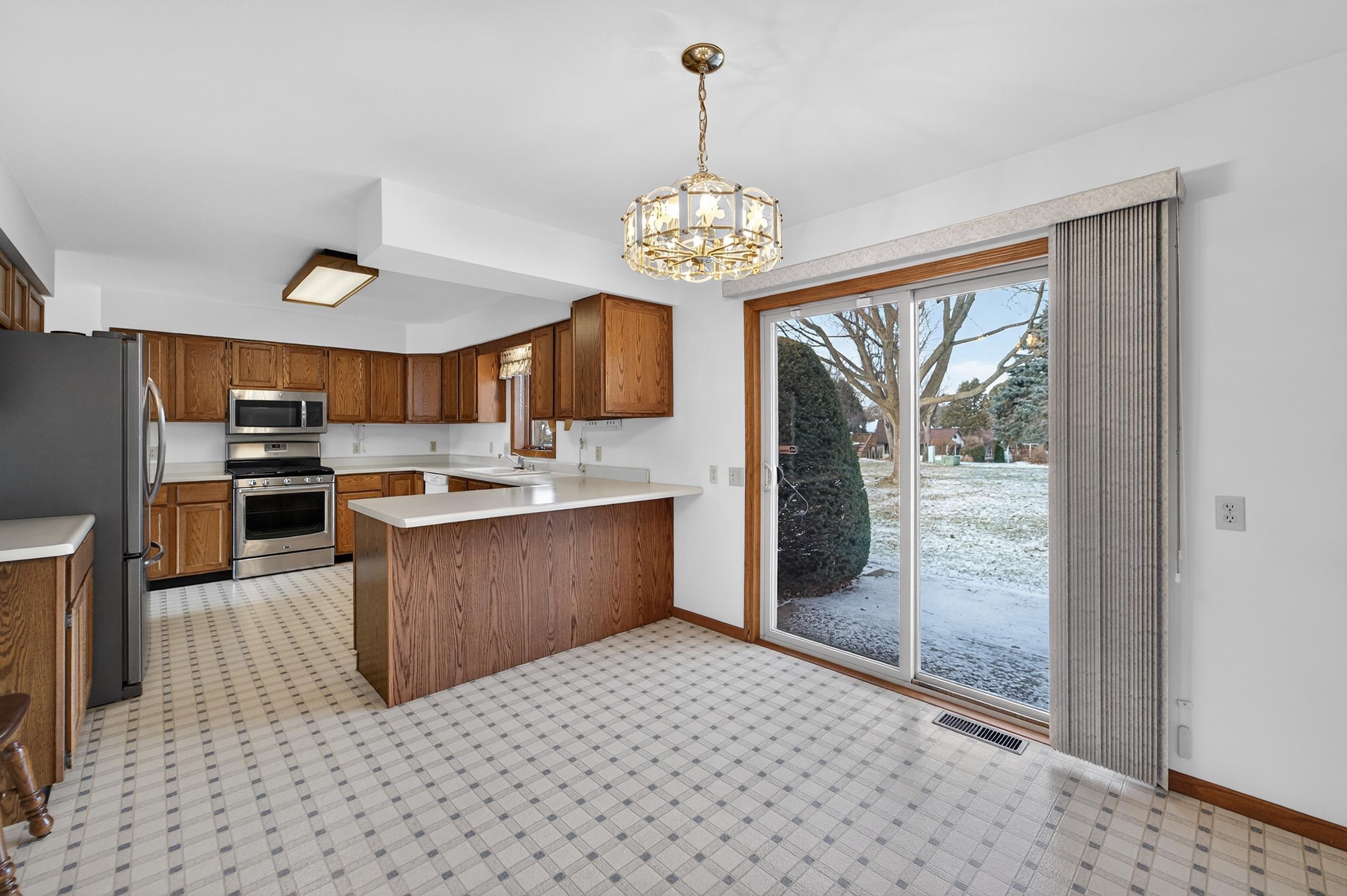 5758 Modernaire Street