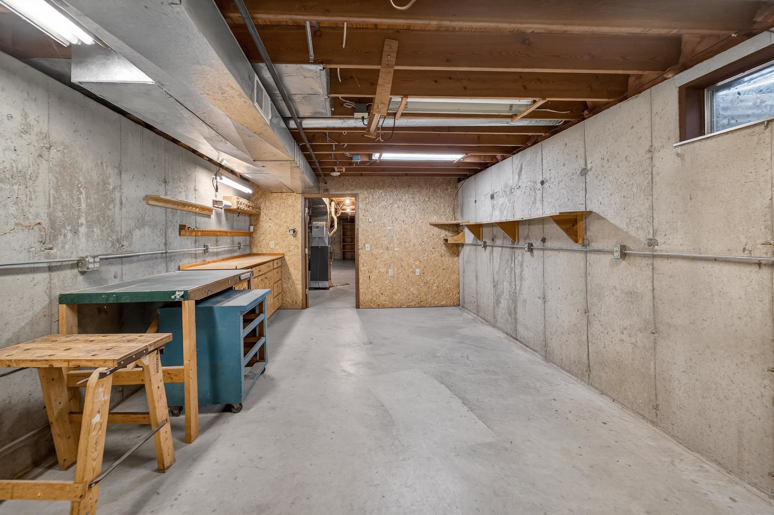 5758 Modernaire Street