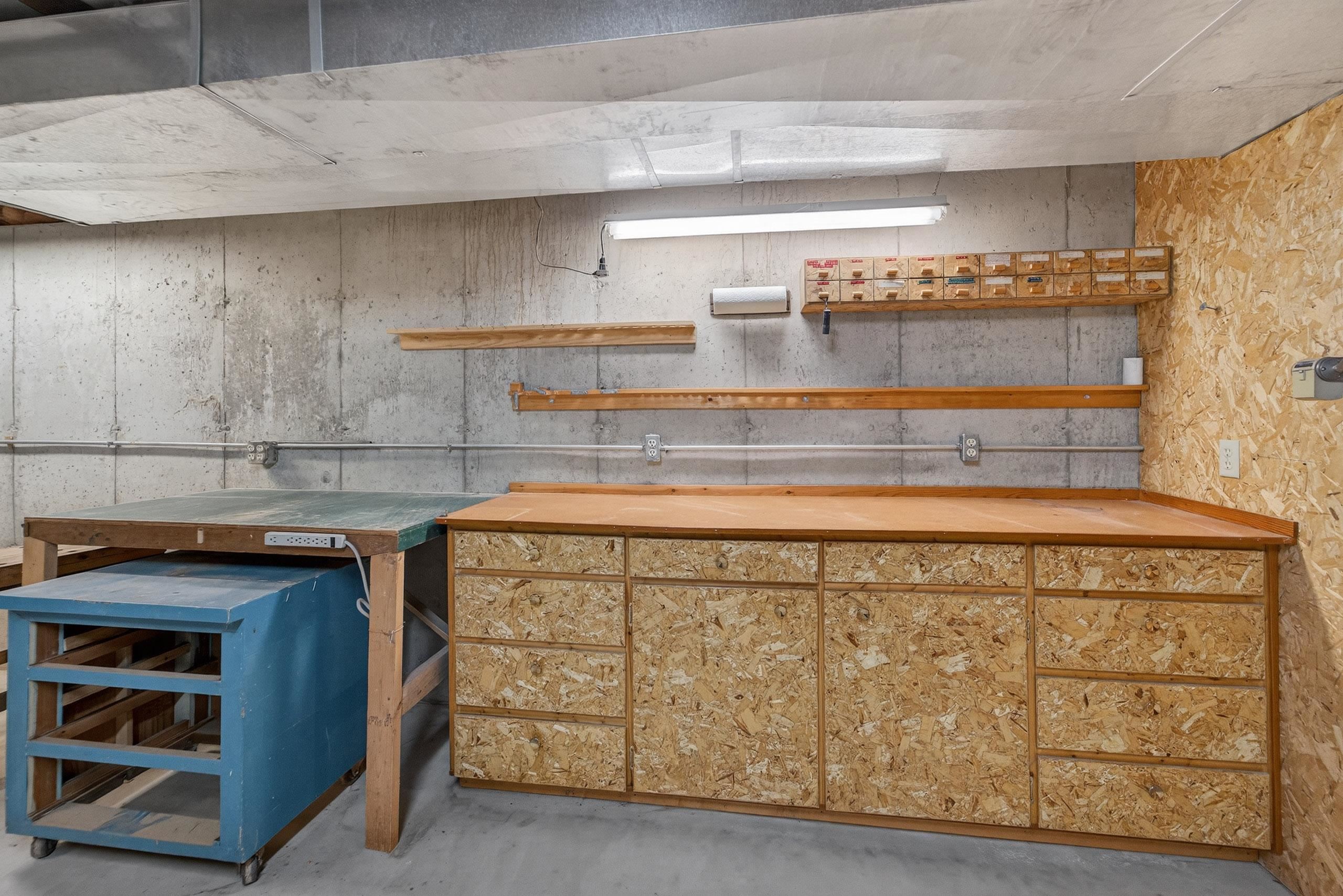 5758 Modernaire Street