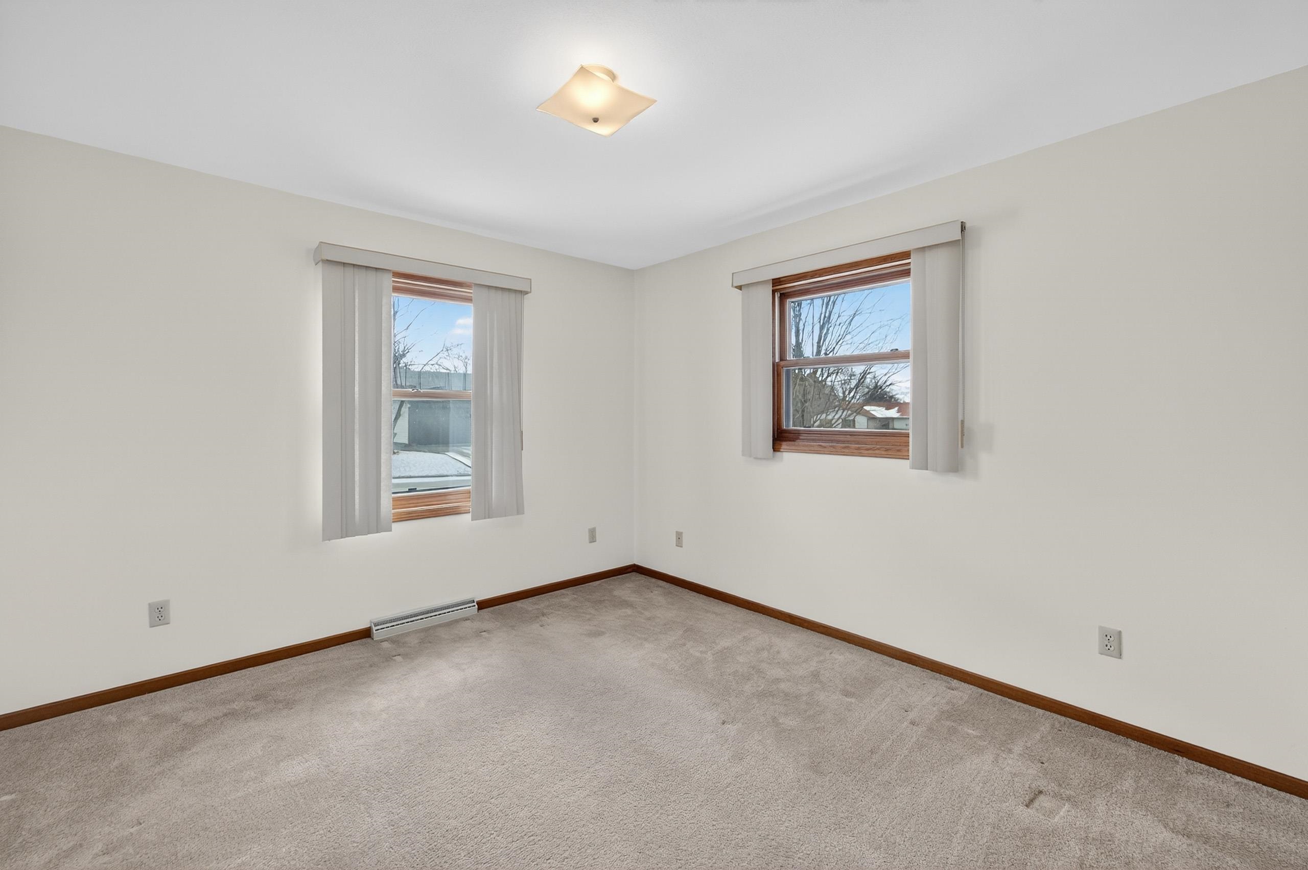 5758 Modernaire Street