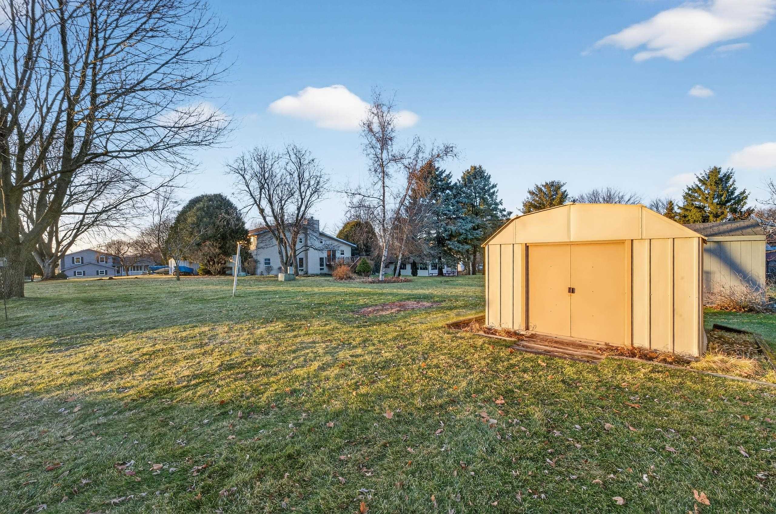 5758 Modernaire Street