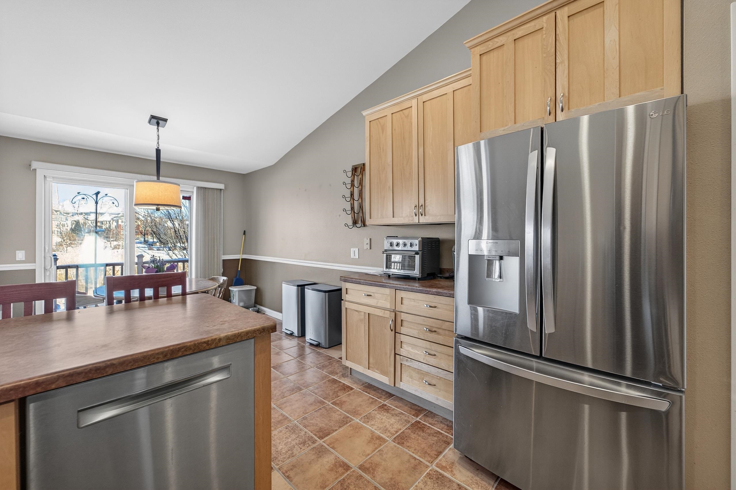 3921 Ambleside Drive