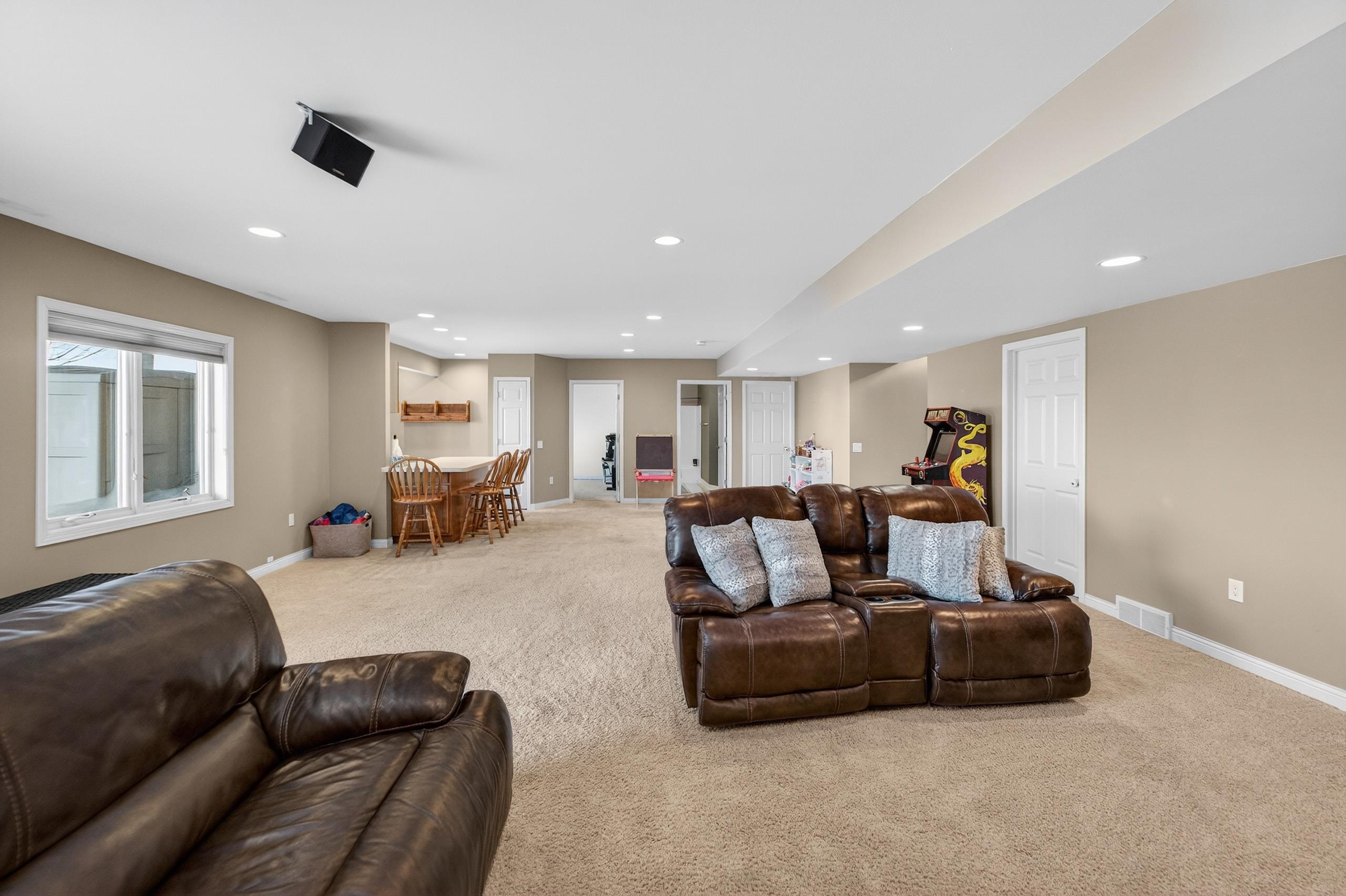 3921 Ambleside Drive