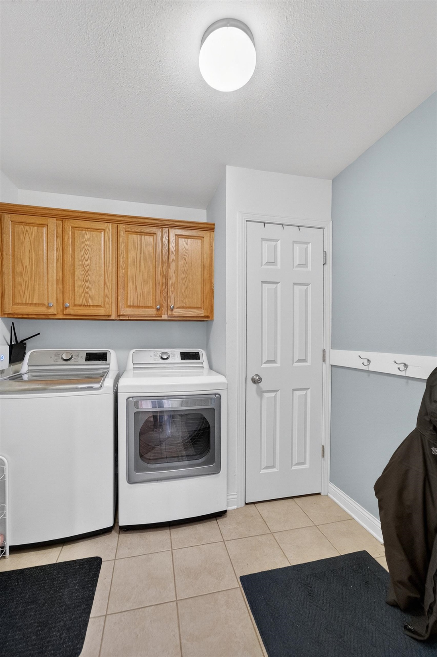 3921 Ambleside Drive