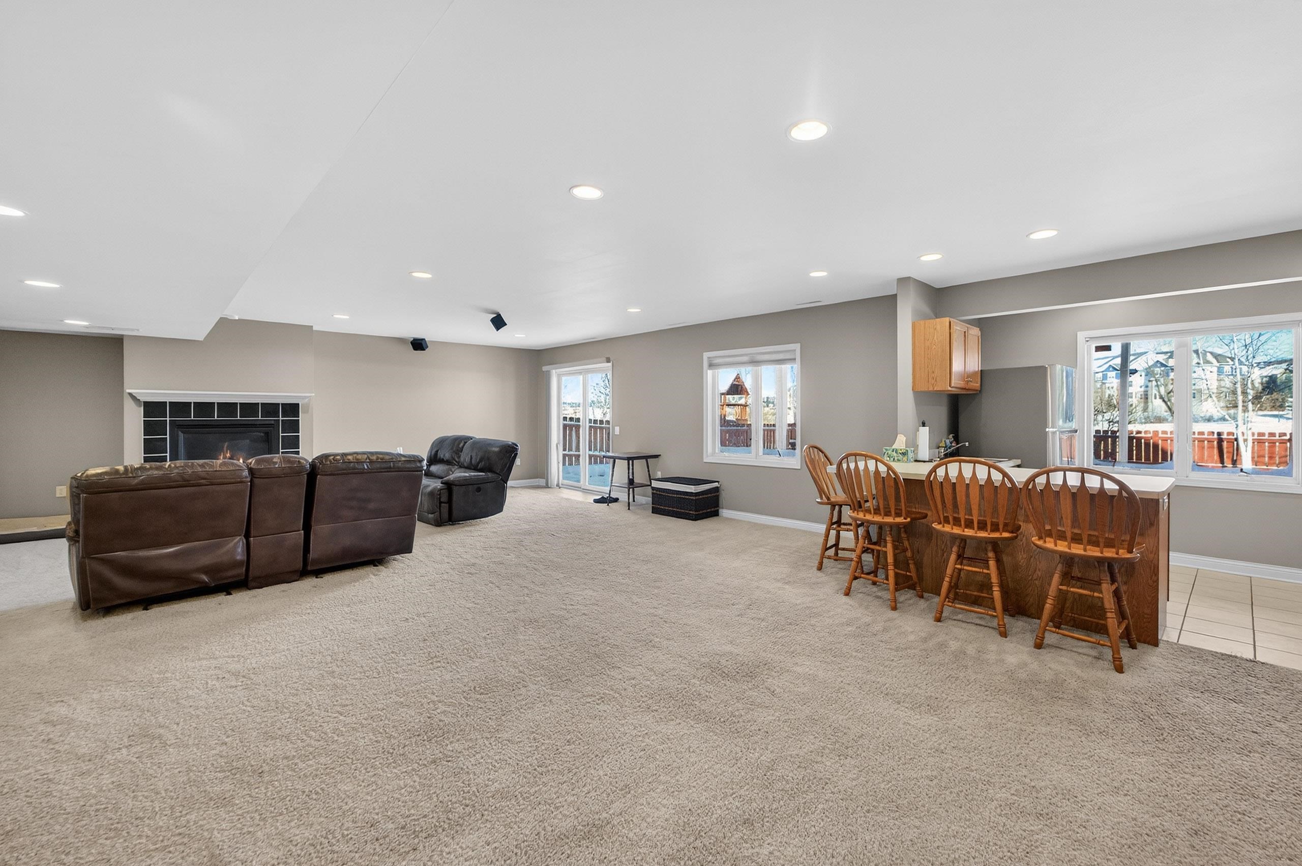 3921 Ambleside Drive