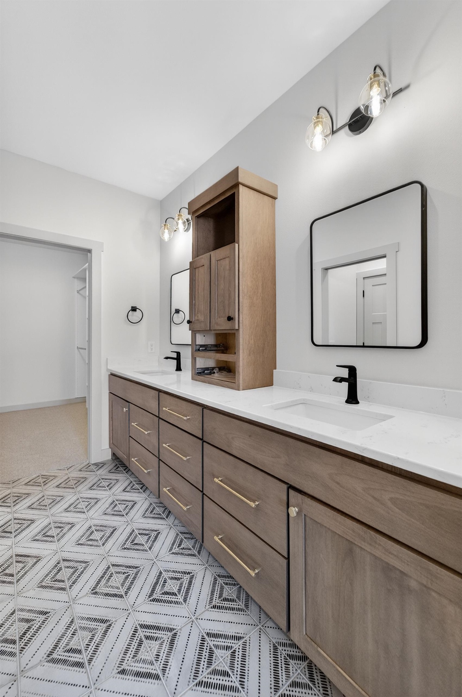 6250 Ronald Reagan Drive