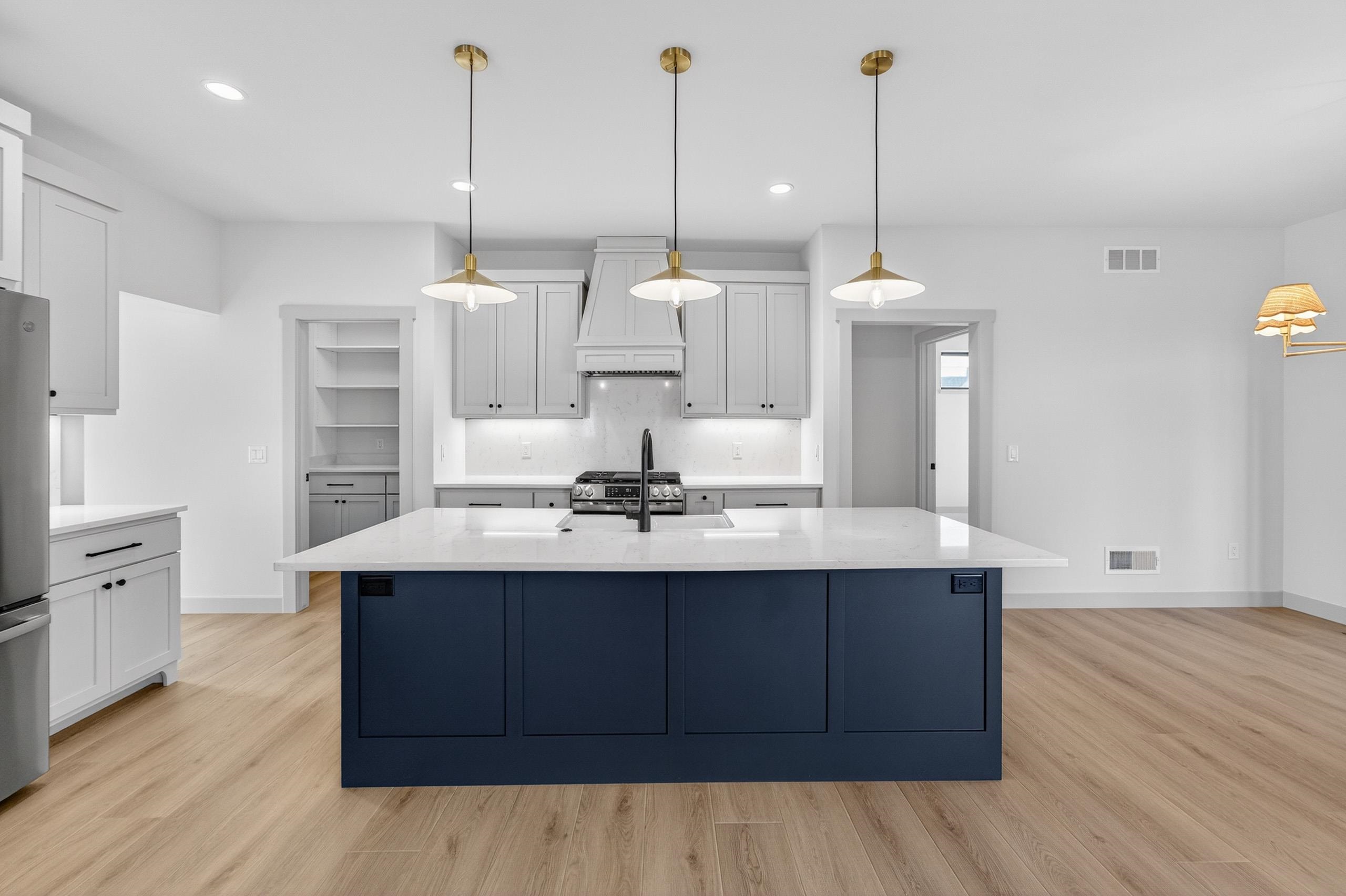 6250 Ronald Reagan Drive