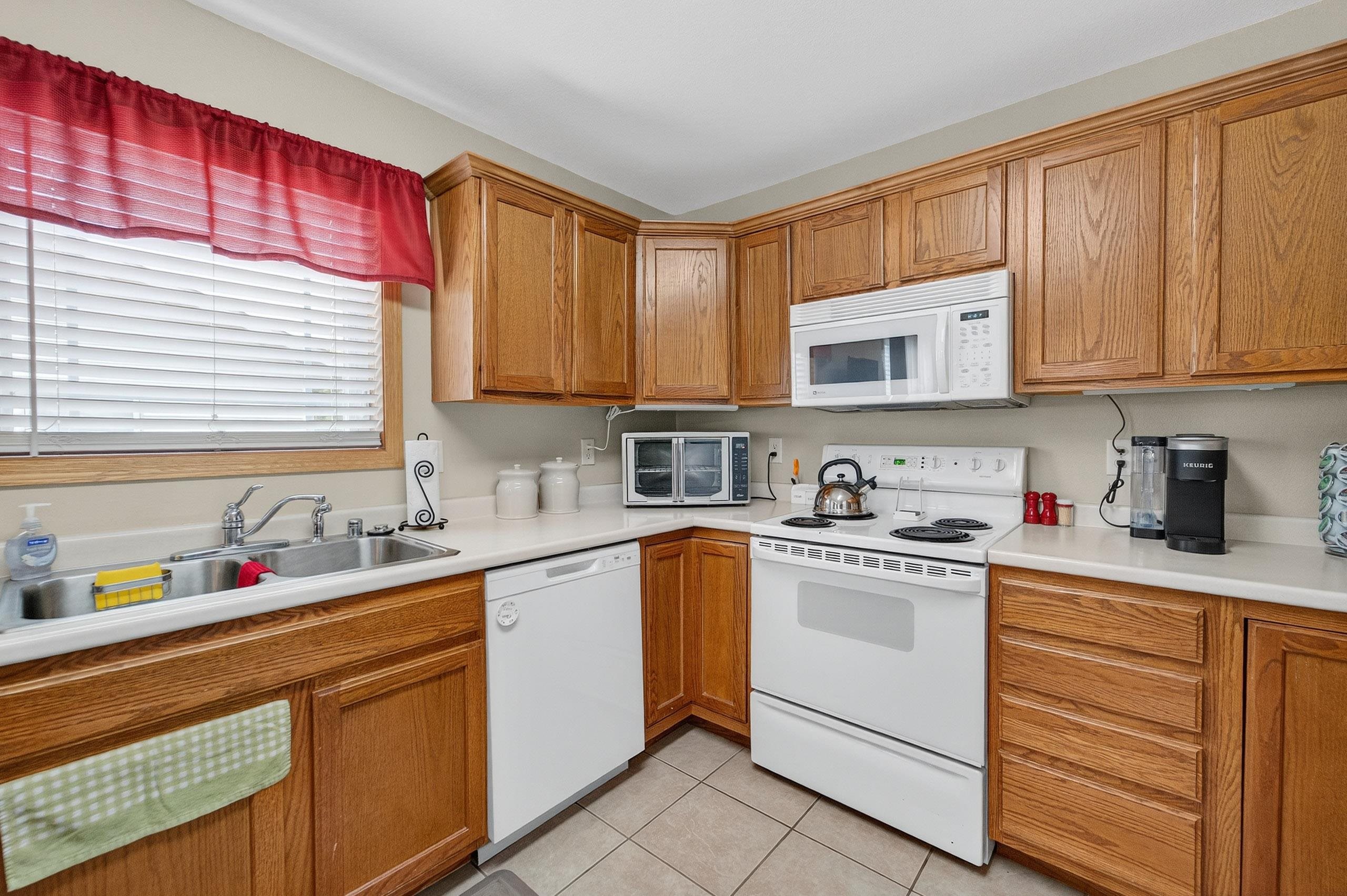 1006-1008 Georgene Street