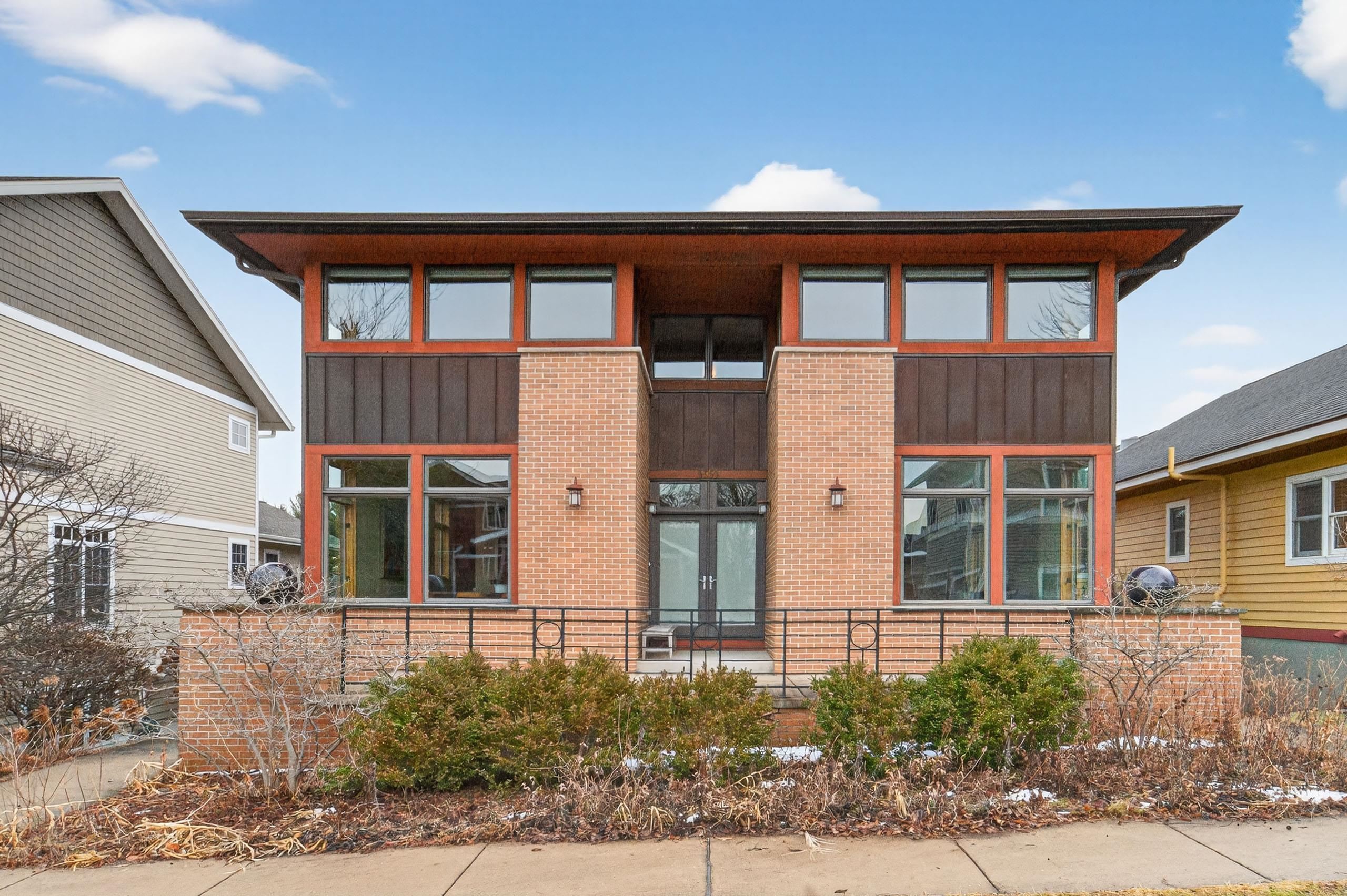 3555 John Muir Drive