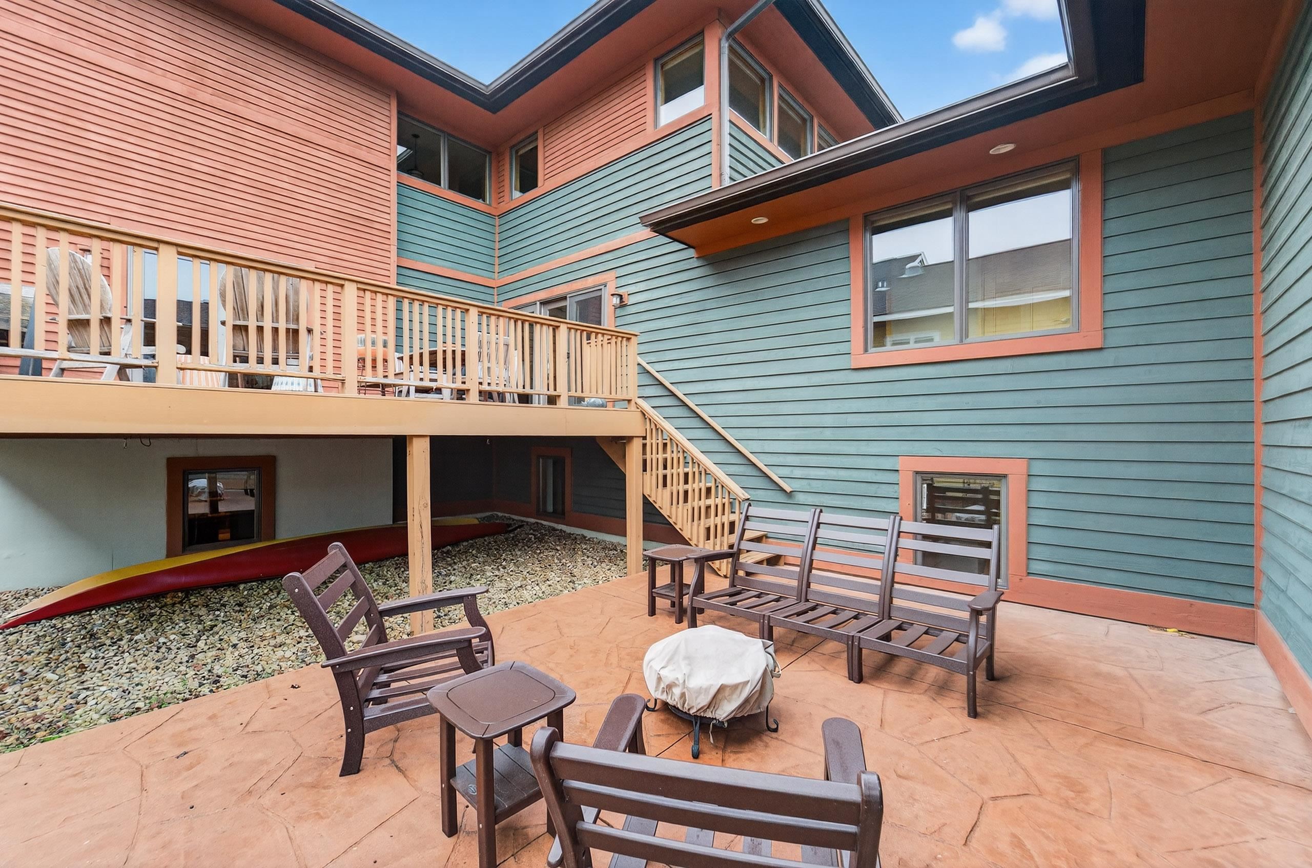 3555 John Muir Drive