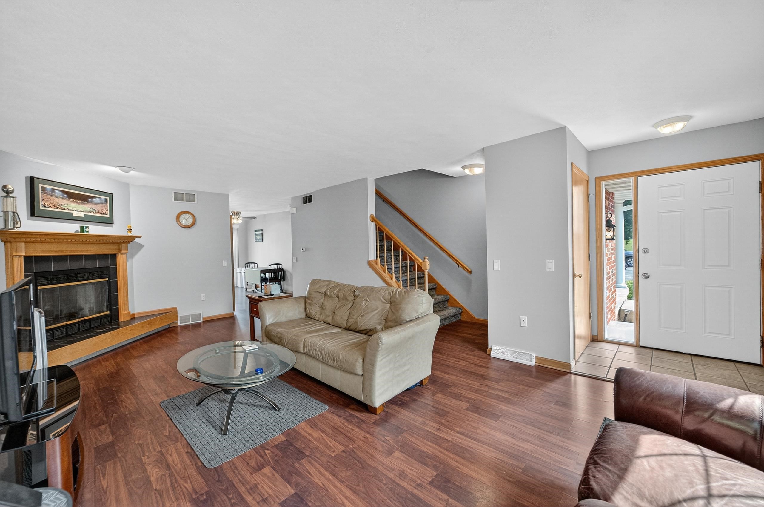 3017 Bradbury Road