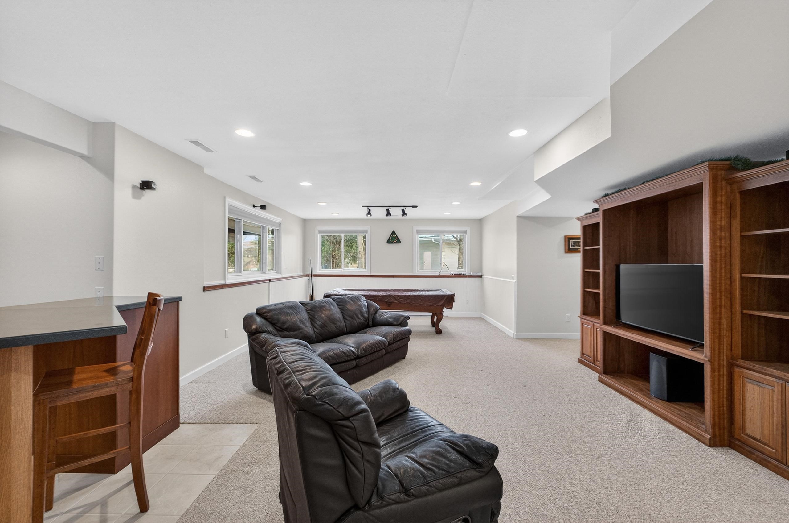 3087 Edenberry Street