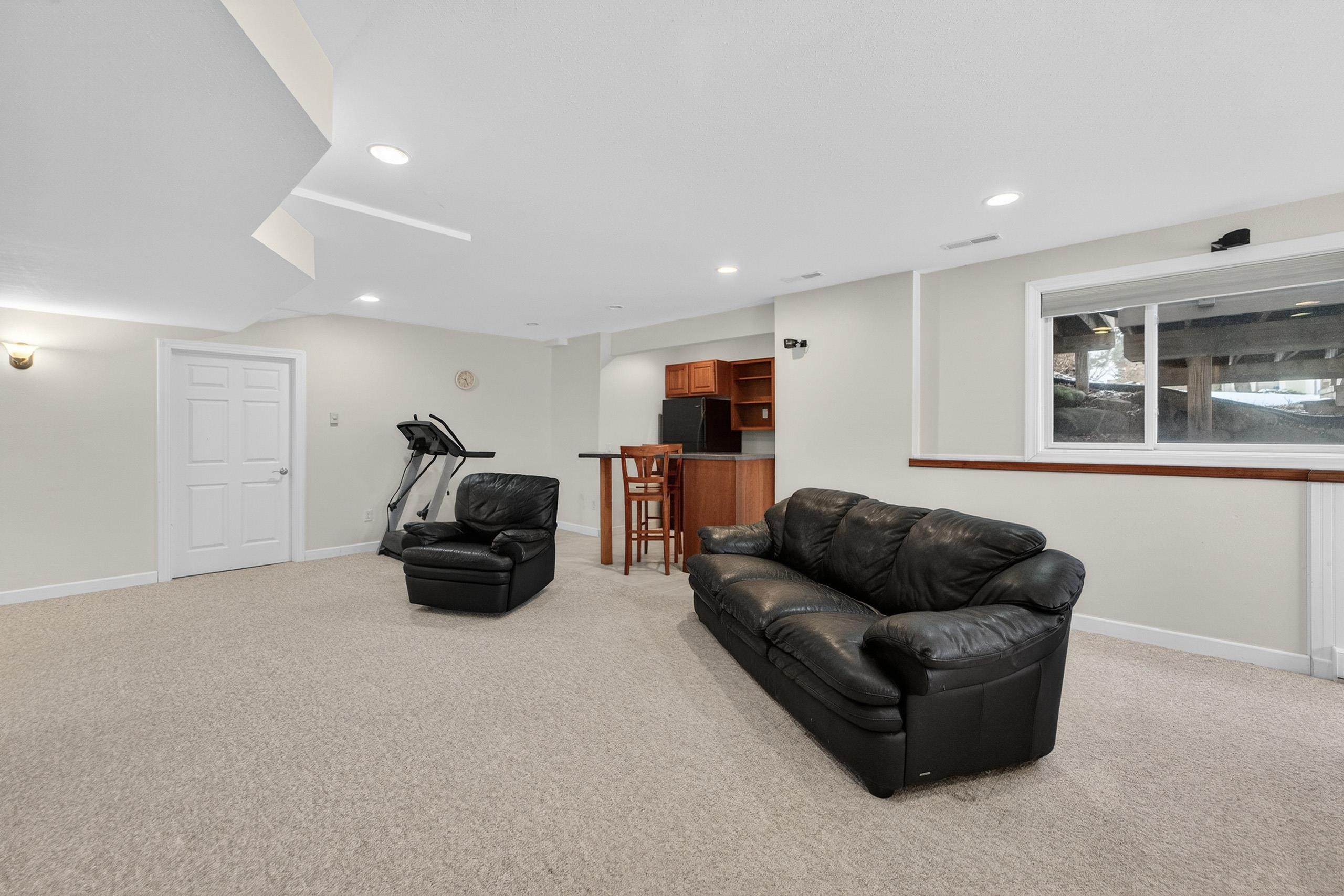 3087 Edenberry Street