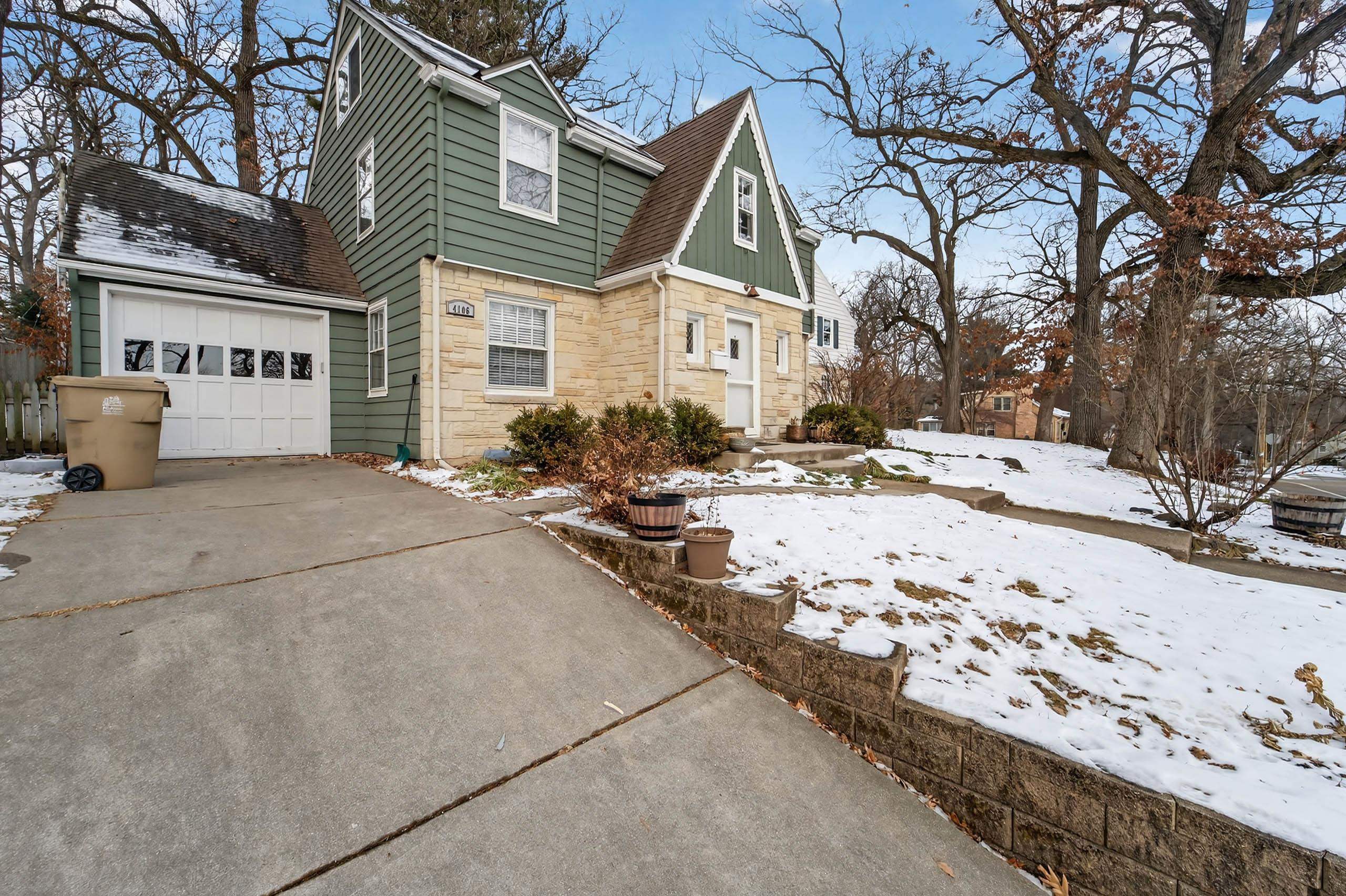 4106 Hiawatha Drive