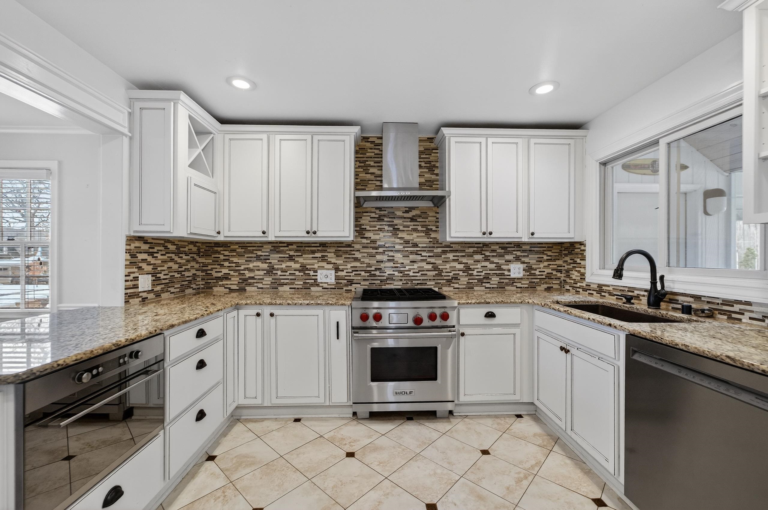 4106 Hiawatha Drive