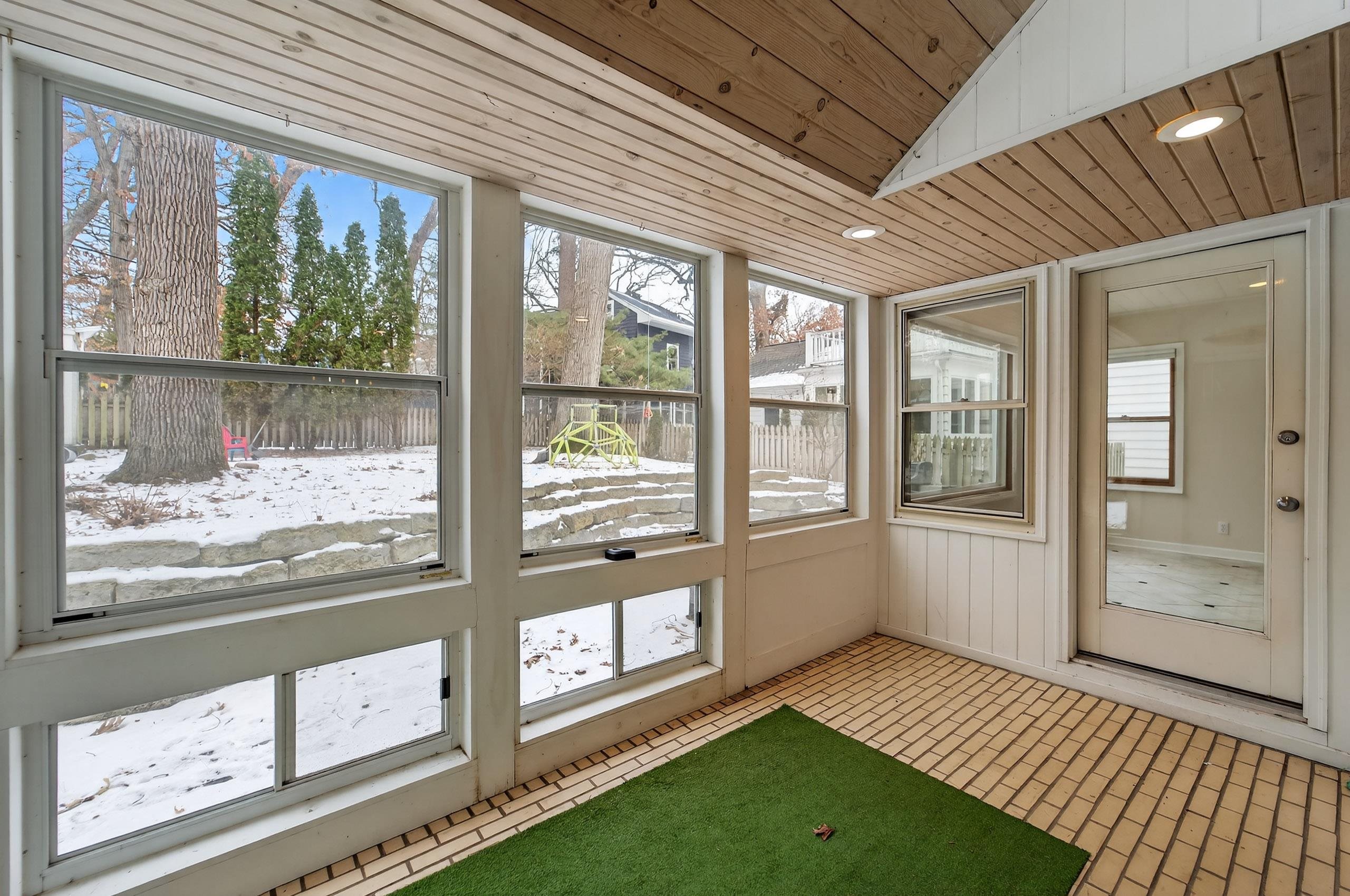 4106 Hiawatha Drive