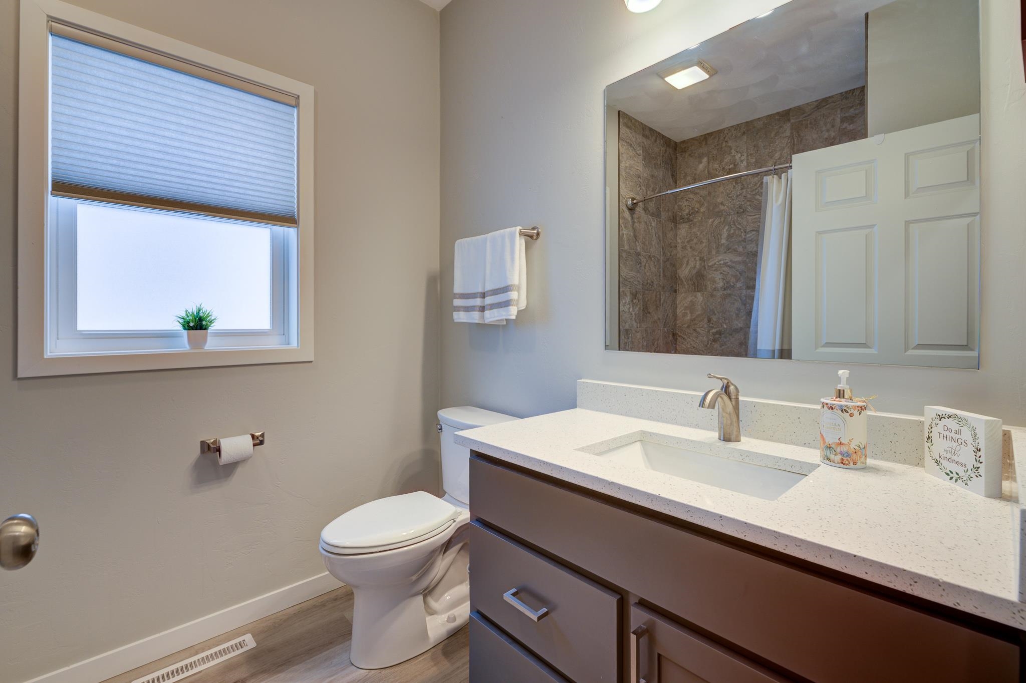 602 E Madison Avenue Unit: 34